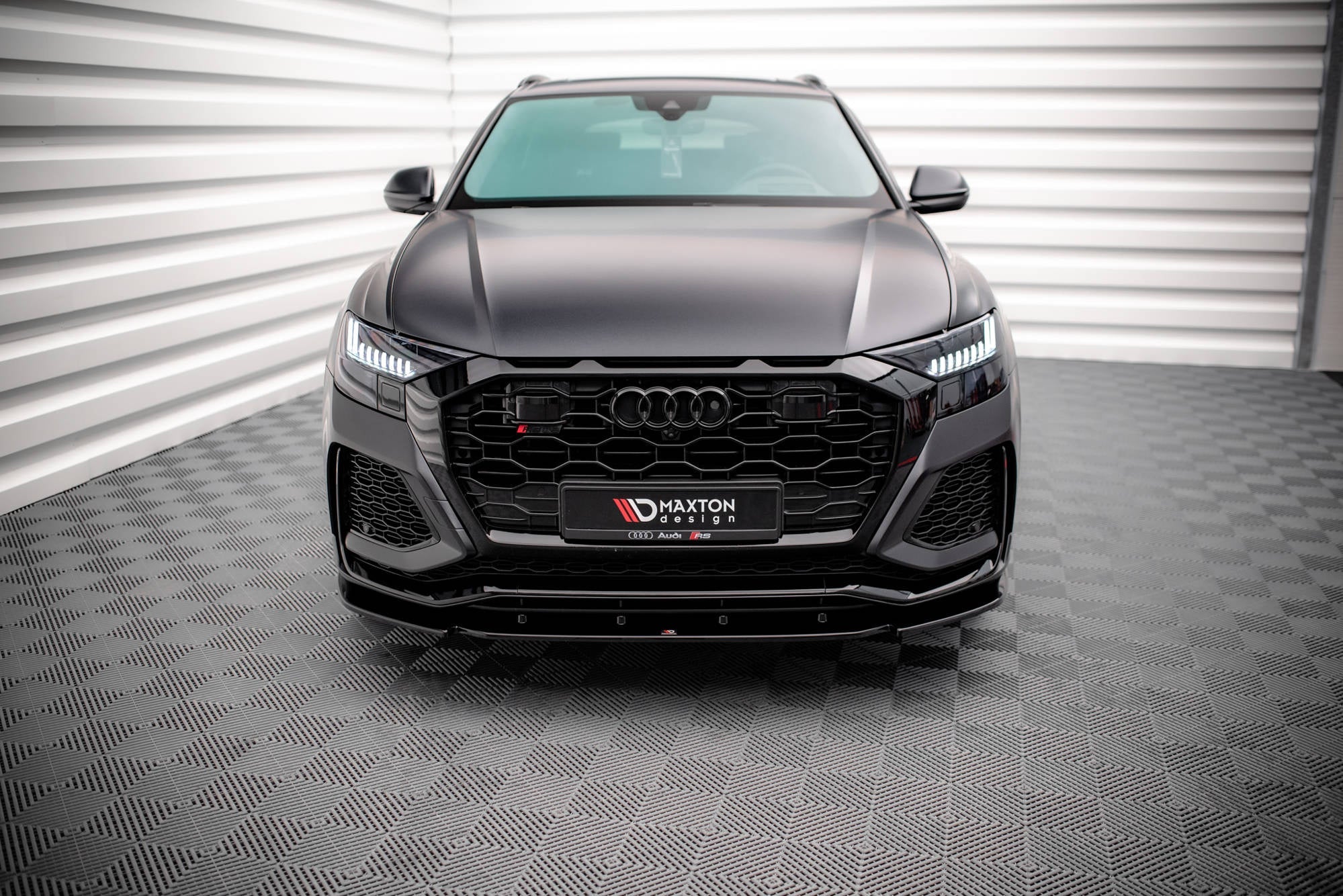 Lip delantero V.1 Audi RSQ8 Mk1