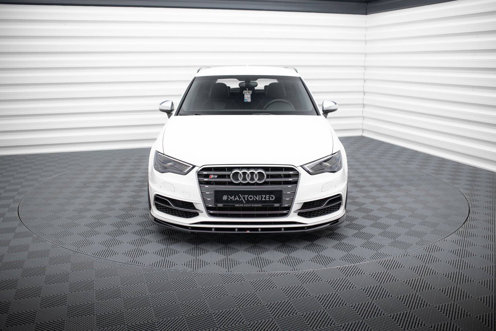 Lip delantero V.1 Audi S3 / A3 S-Line Sportback / Hatchback 8V