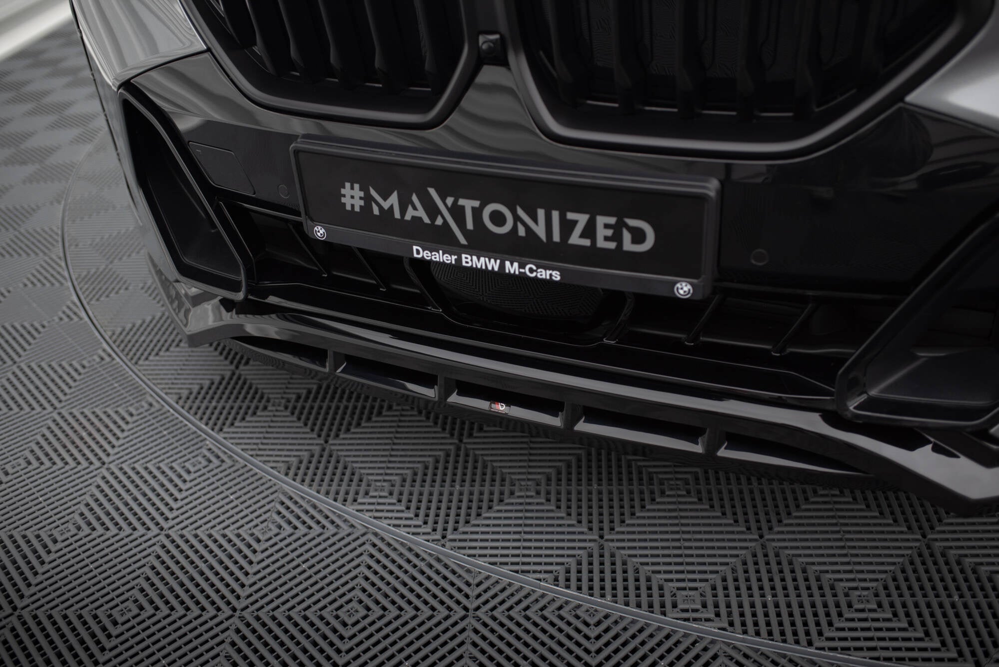 Lip delantero V.1 BMW X6 M-Pack G06 Facelift