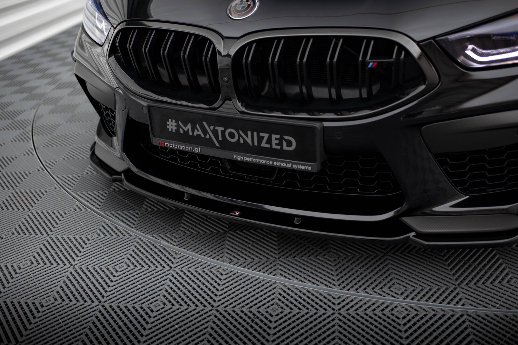 Lip Delantero V.1 + Flaps BMW M8 Gran Coupé F93 / Coupé F92
