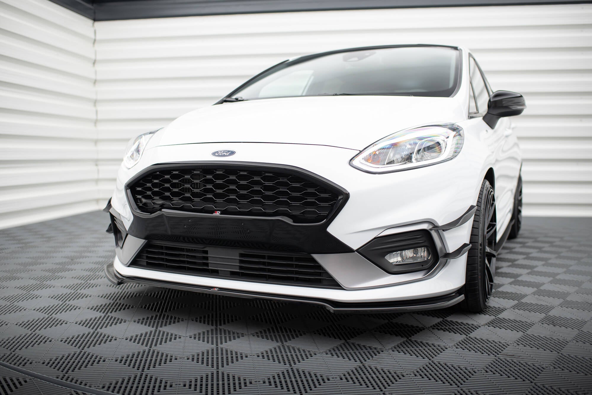 Lip delantero V.1 Ford Fiesta Mk8 ST / ST-Line