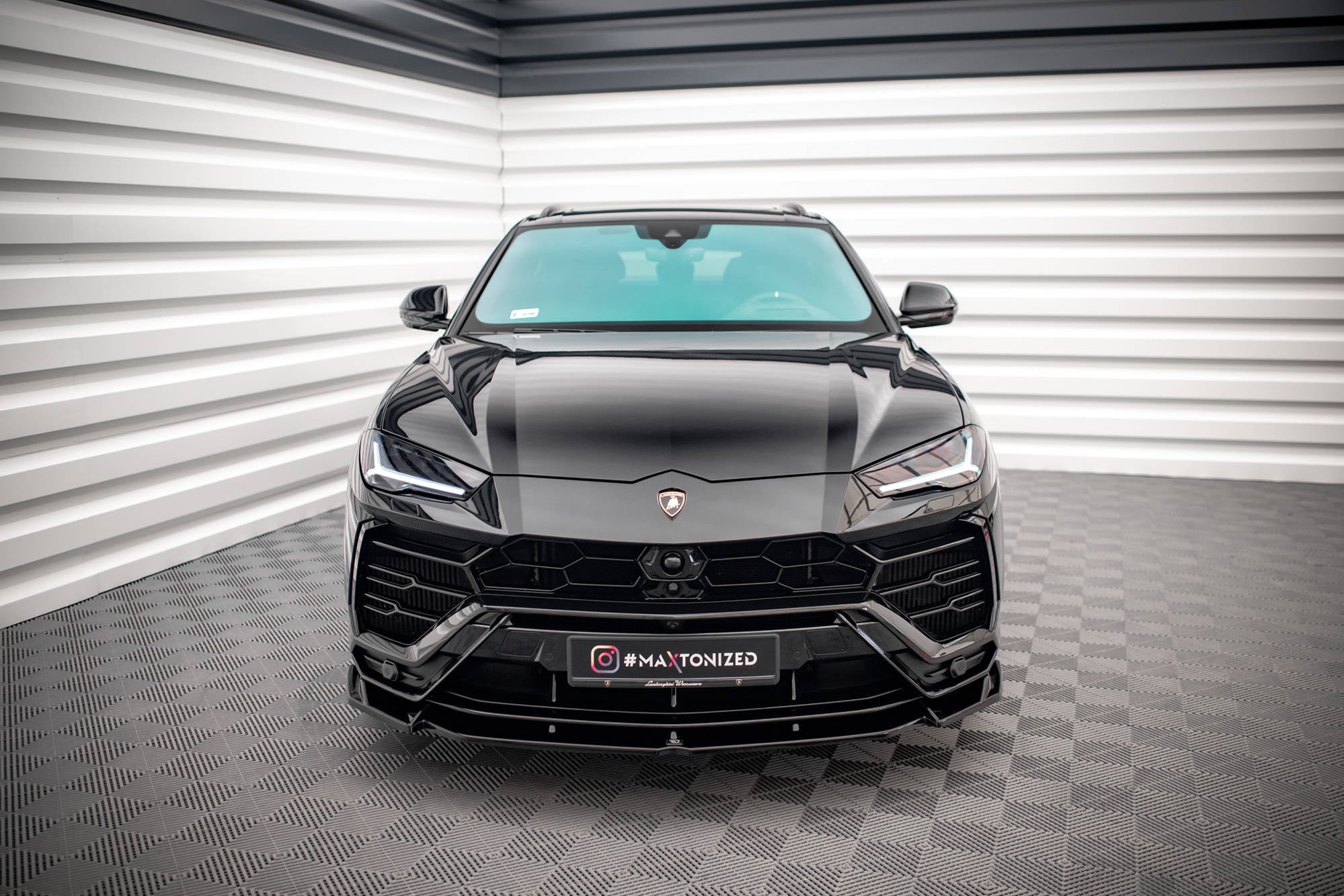 Lip delantero V.1 Lamborghini Urus Mk1