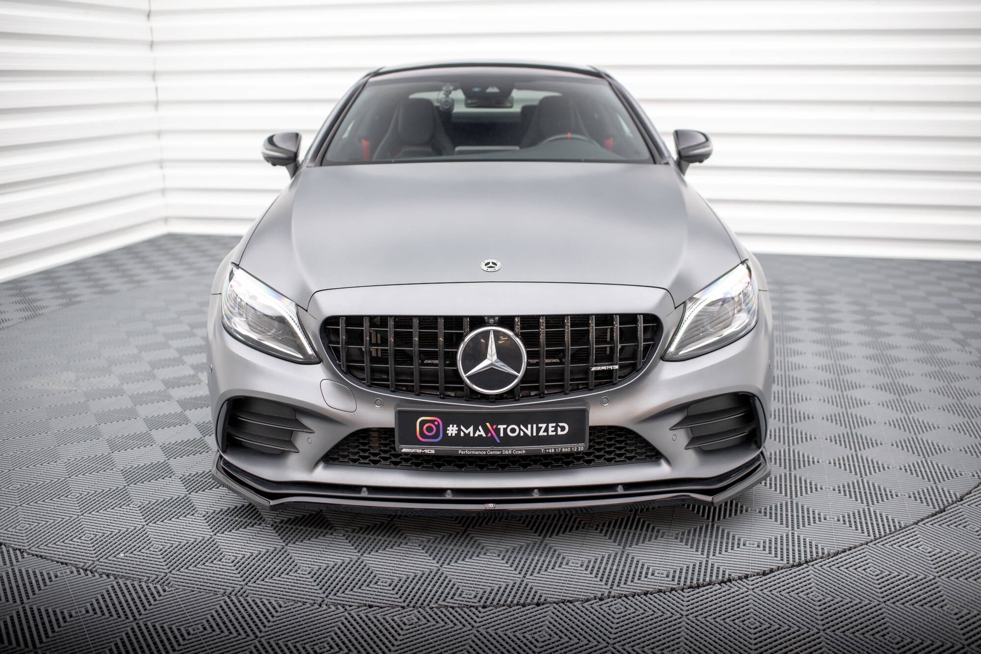 Lip delantero V.1 Mercedes-AMG C43 Coupé / Cabrio / Berlina / Sedán / Familiar C205 / A205 / W205 / S205 Facelift