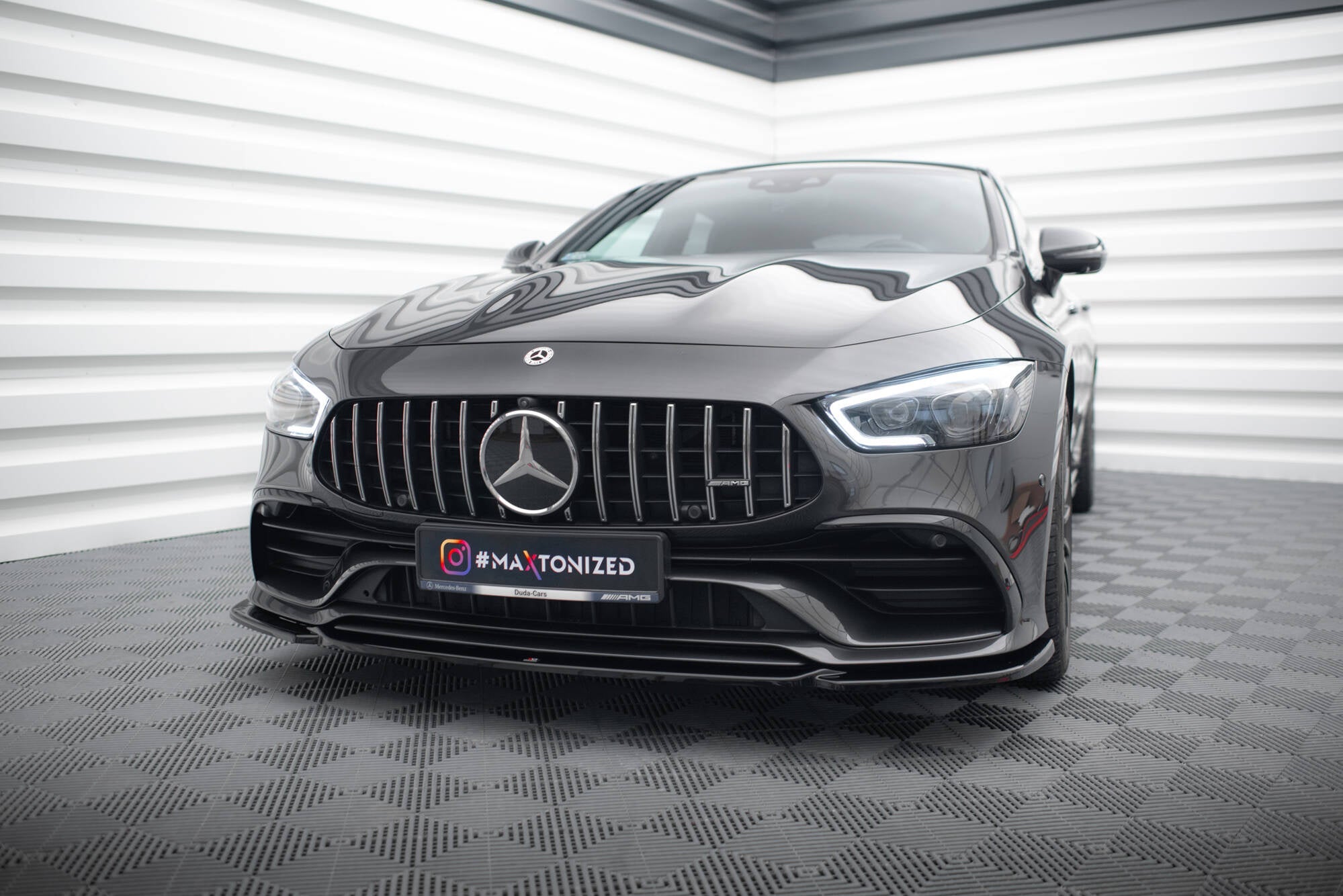 Lip delantero V.1 Mercedes-AMG GT 53 4-Door Coupé X290