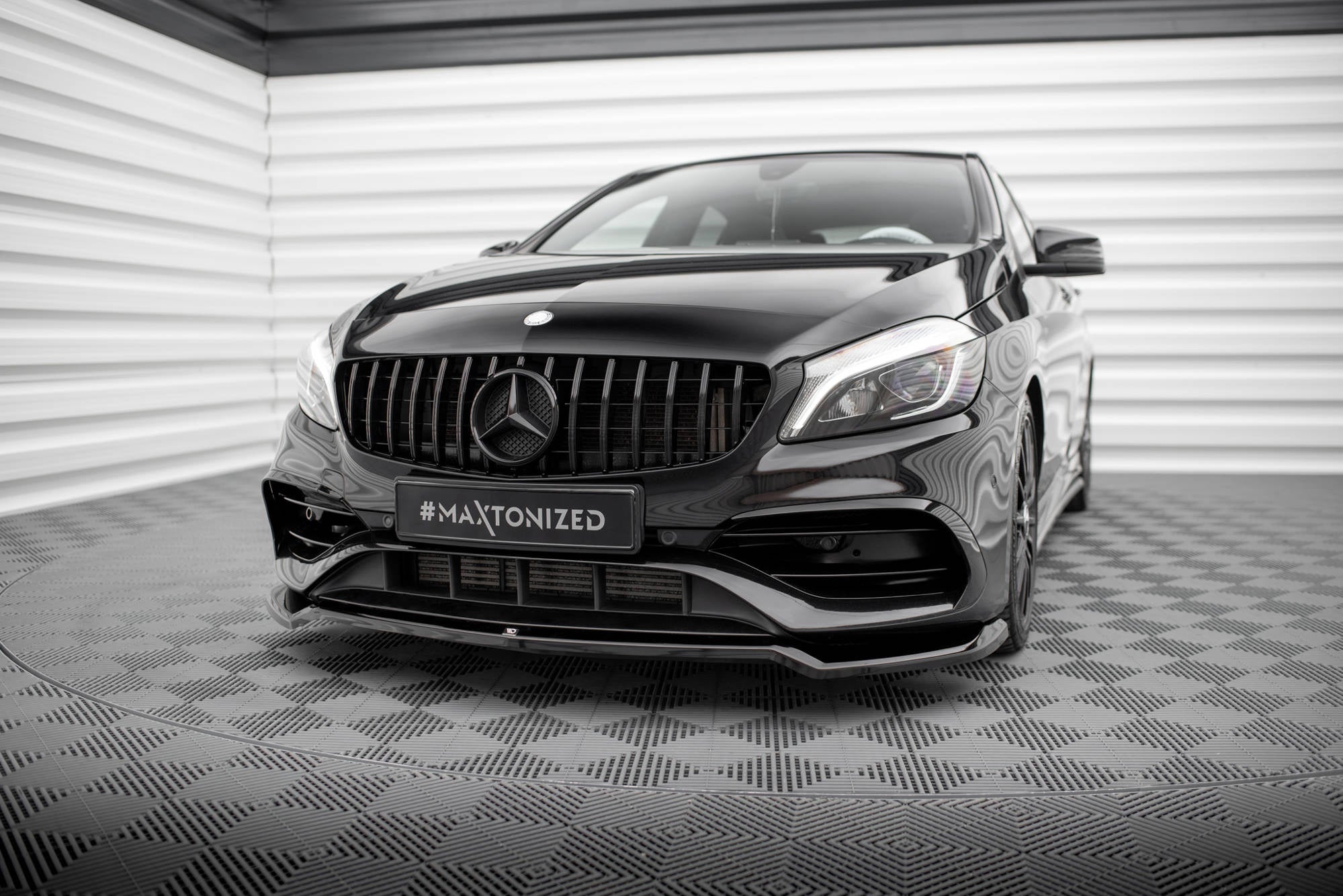 Lip delantero V.1 Mercedes-Benz Clase A AMG-Line W176 Facelift