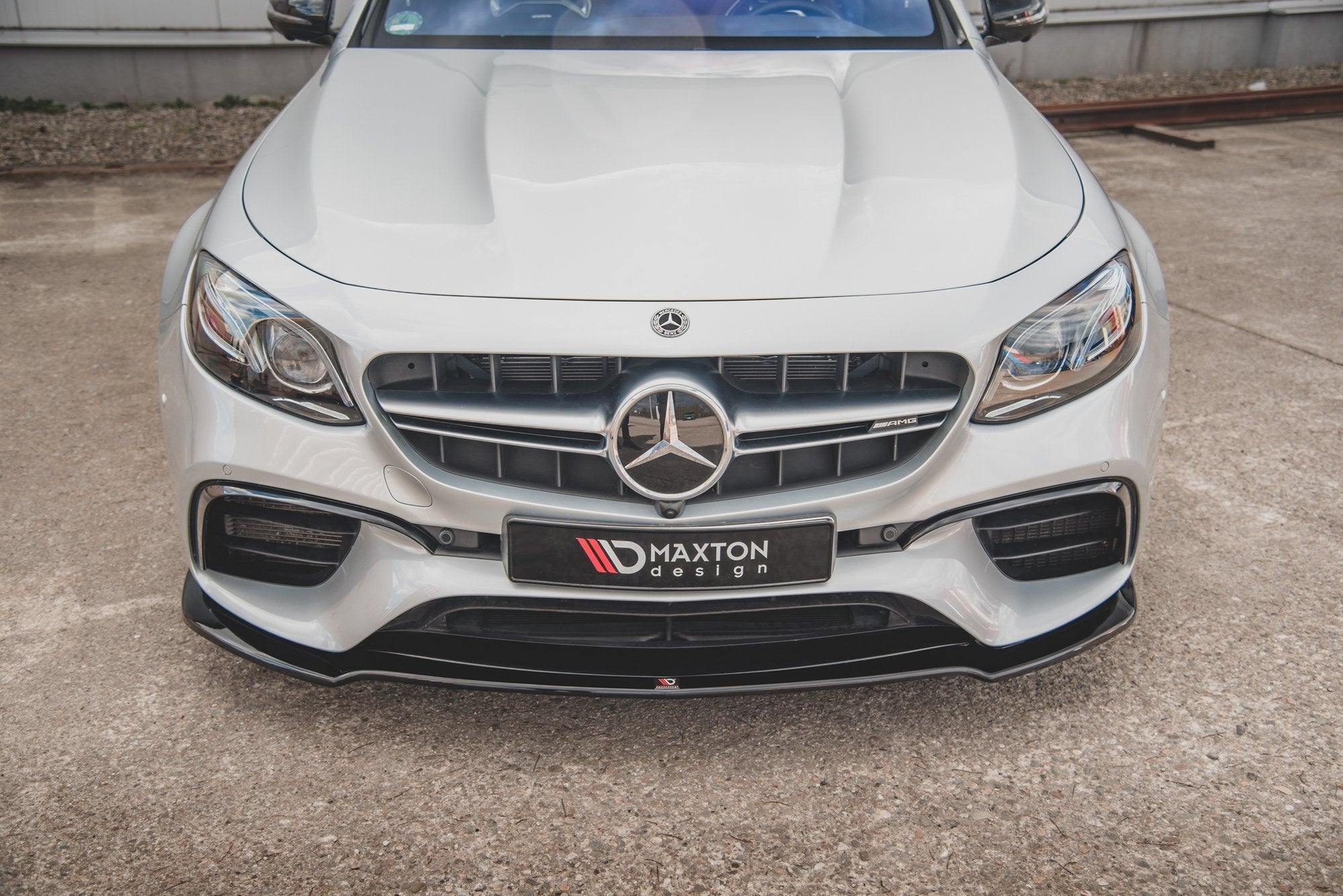 Lip delantero V.1 Mercedes-Benz E63 AMG Familiar / Berlina / Sedán S213 / W213