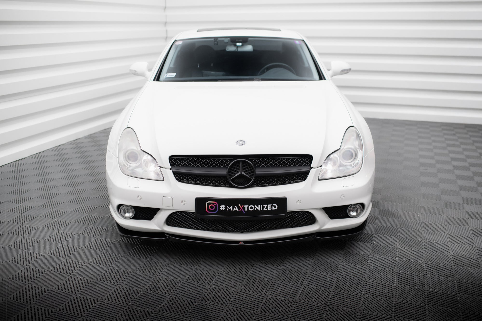 Lip delantero V.1 Mercedes CLS C219 55 AMG