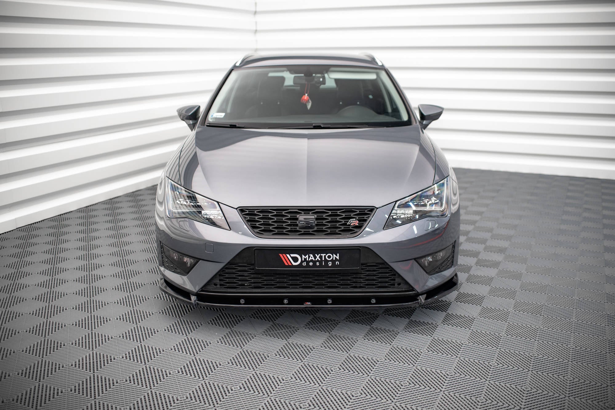Lip delantero V.1 Seat León FR / Cupra Mk3