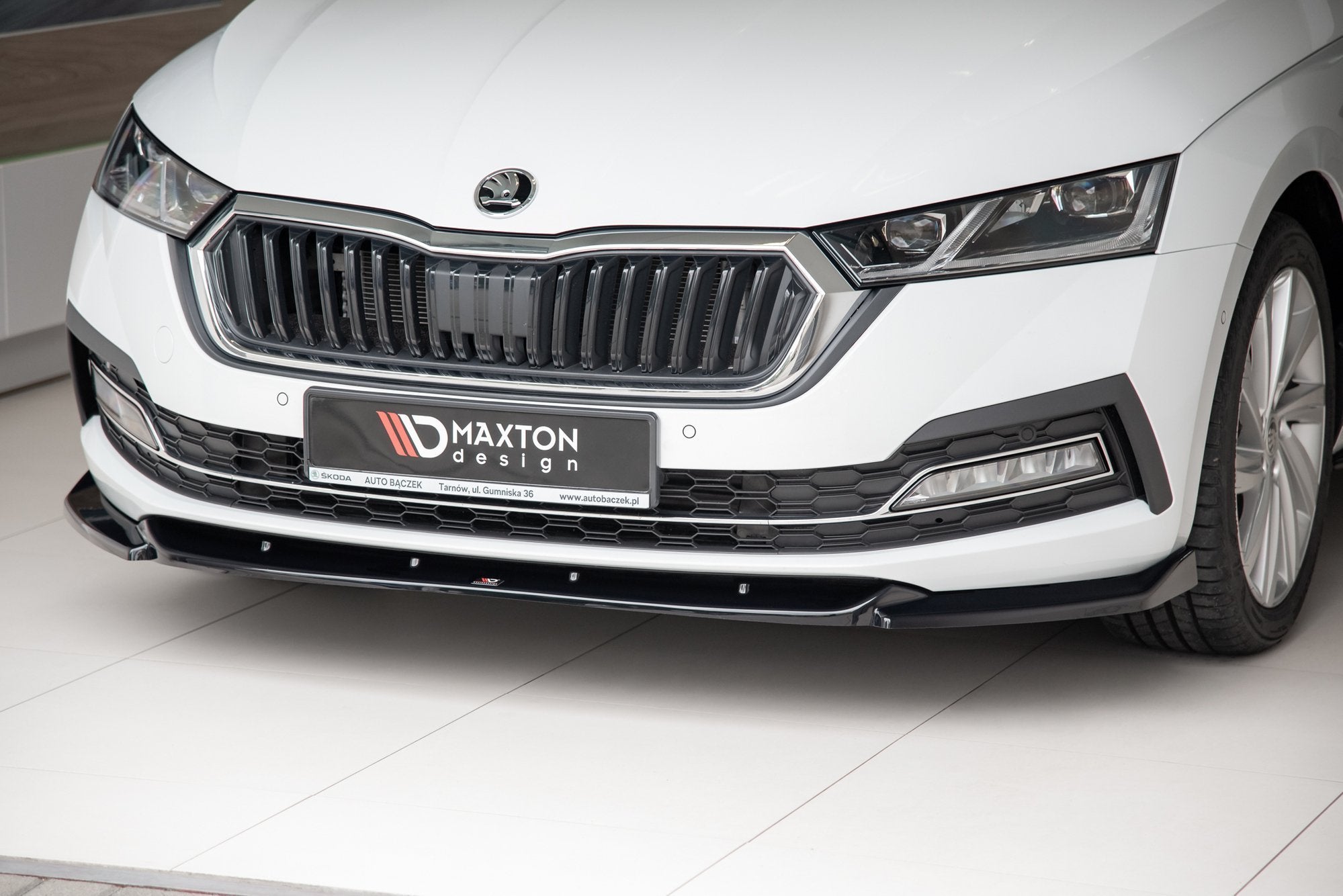Lip delantero V.1 Skoda Octavia Mk4