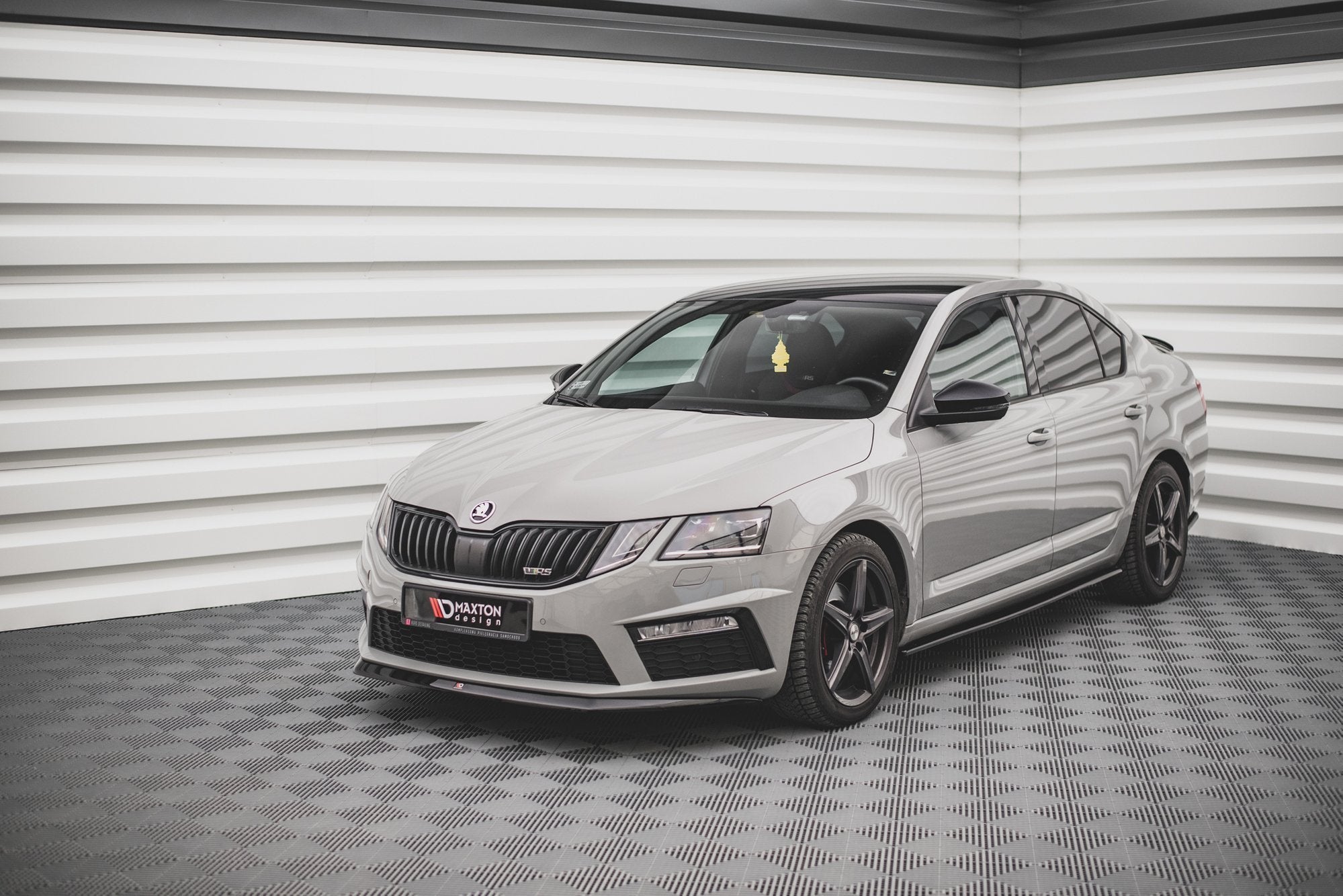Lip delantero V.1 Skoda Octavia RS Mk3 Facelift