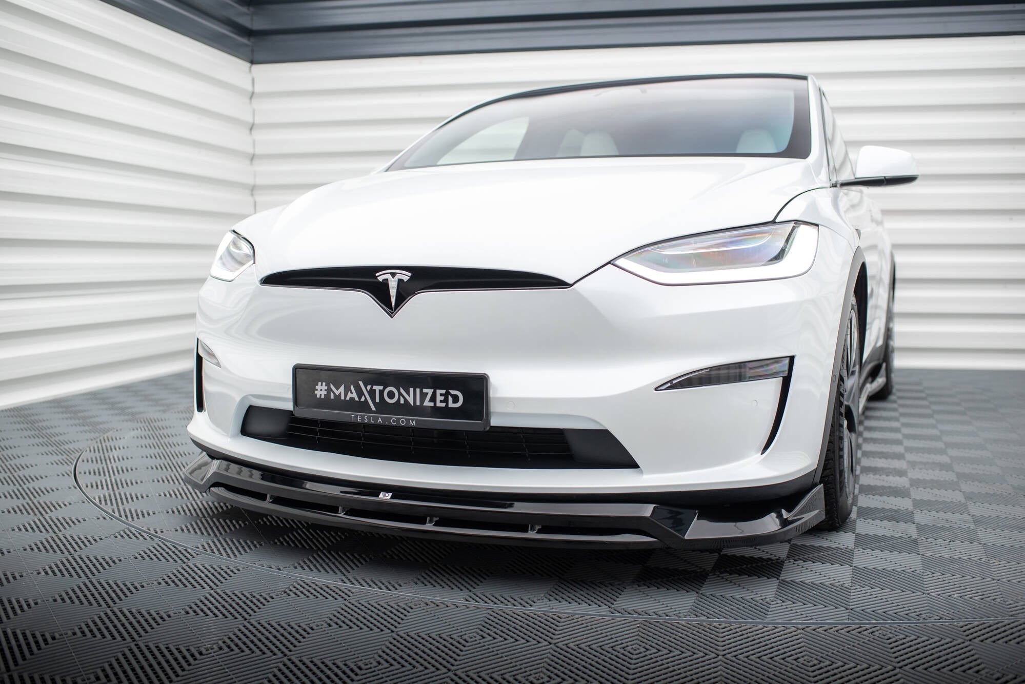 Lip delantero V.1 Tesla Model X Mk1 Facelift