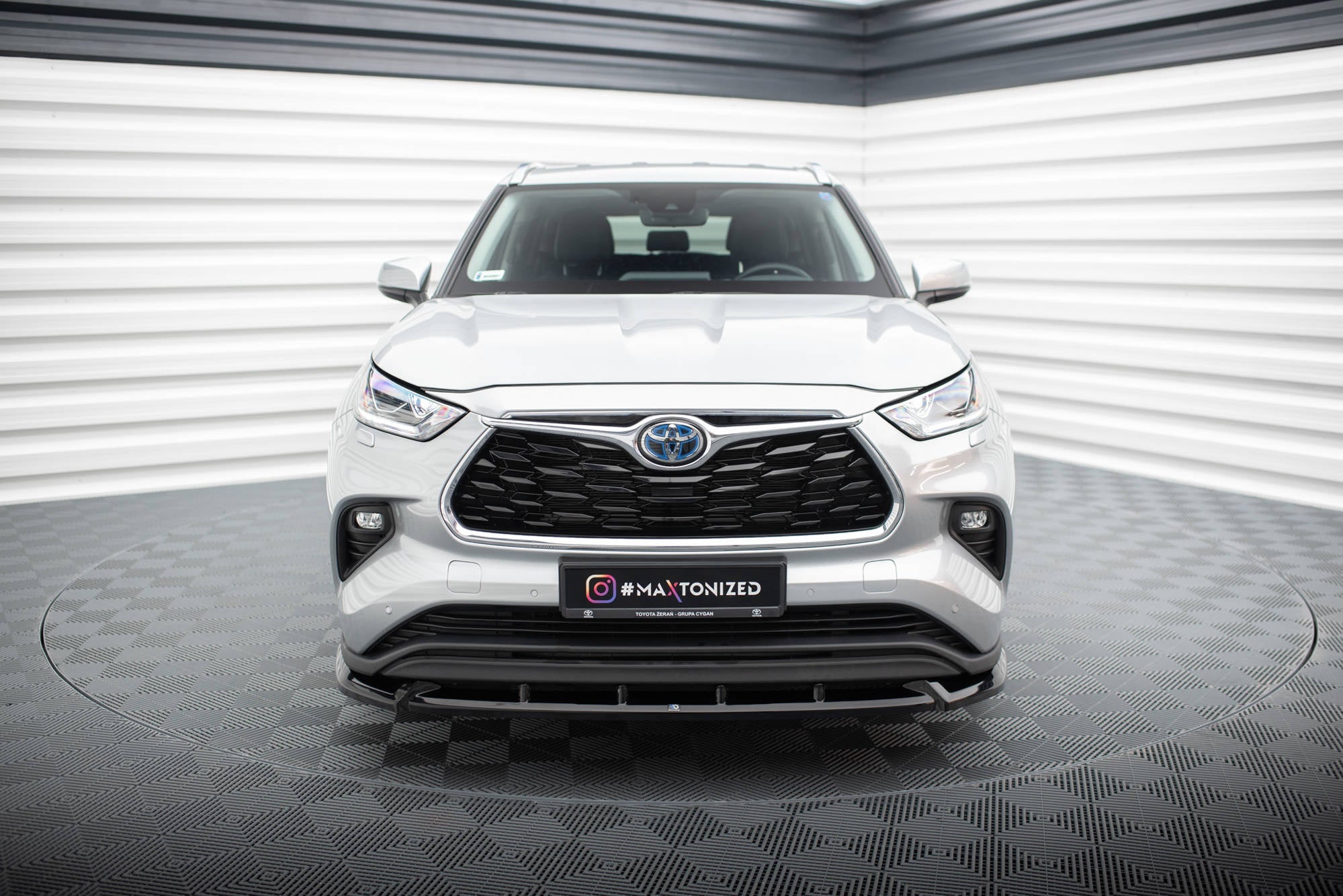 Lip delantero V.1 Toyota Highlander Mk4