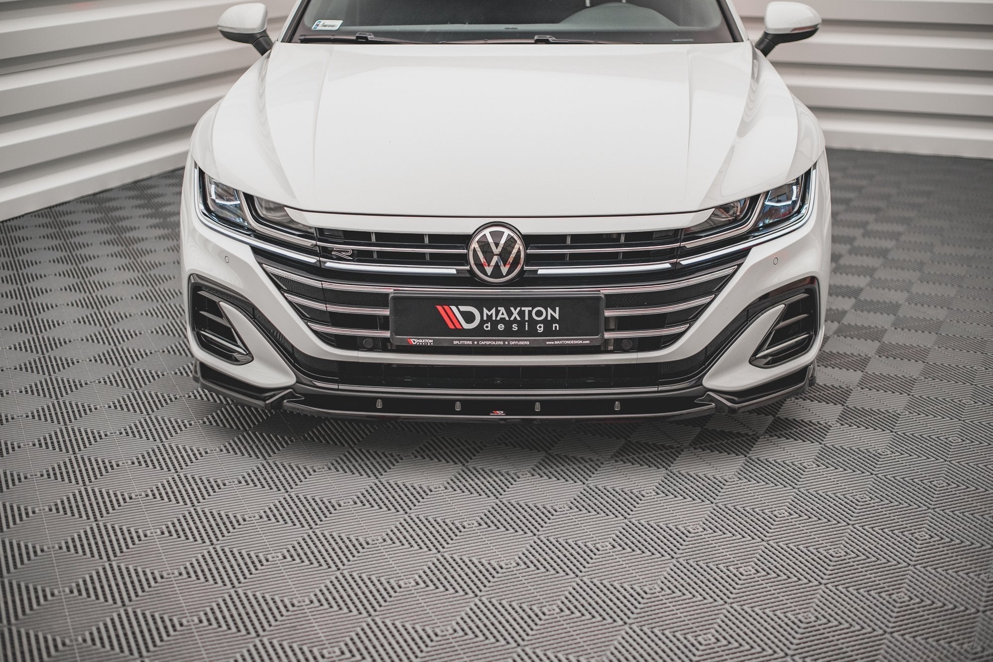 Lip delantero V.1 Volkswagen Arteon R-Line Berlina / Sedán / Shooting Brake Mk1 Facelift