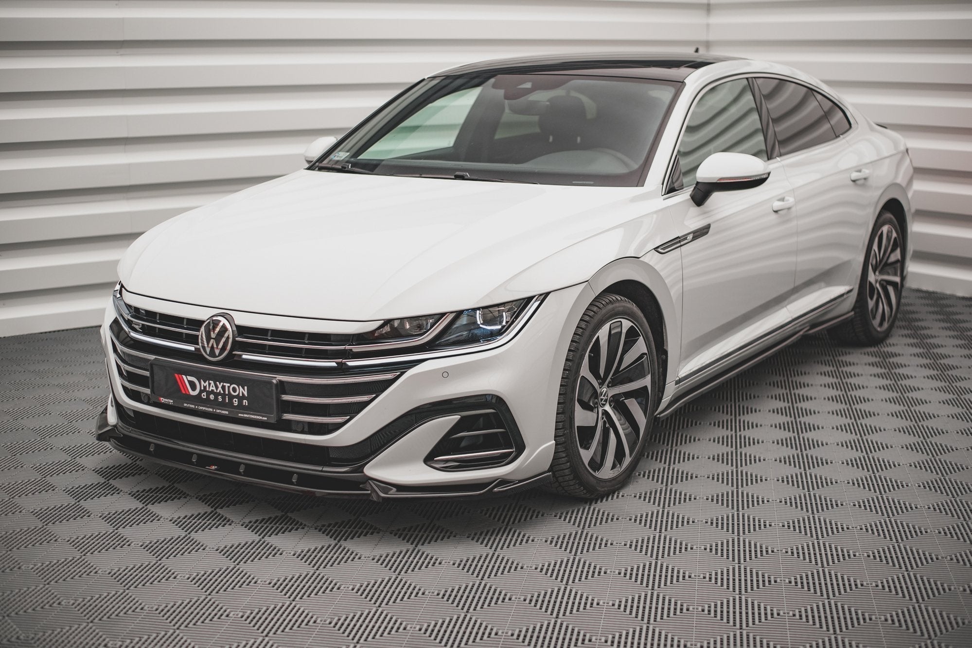 Lip delantero V.1 Volkswagen Arteon R-Line Berlina / Sedán / Shooting Brake Mk1 Facelift