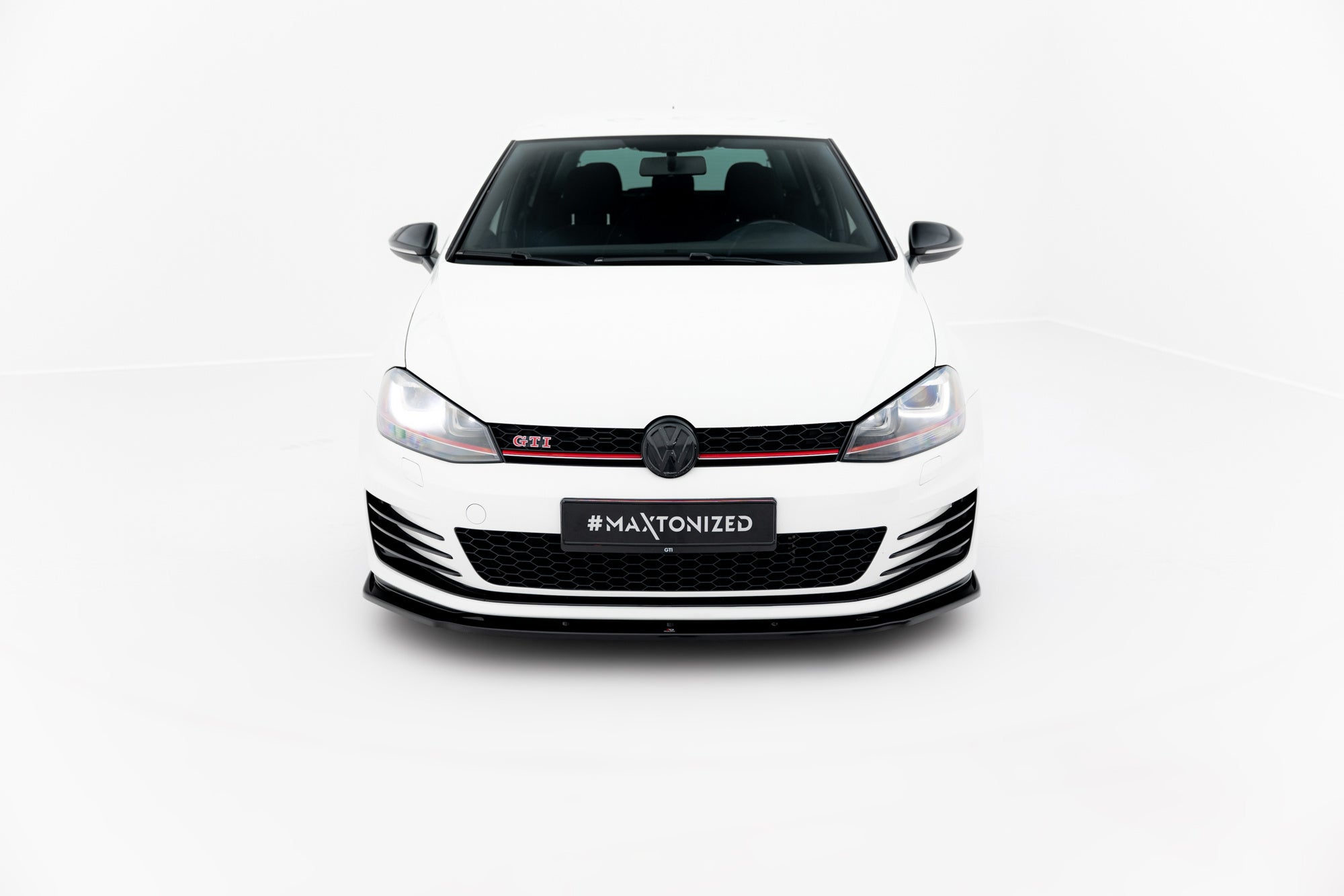Lip delantero V.1 Volkswagen Golf GTI / GTD Mk7