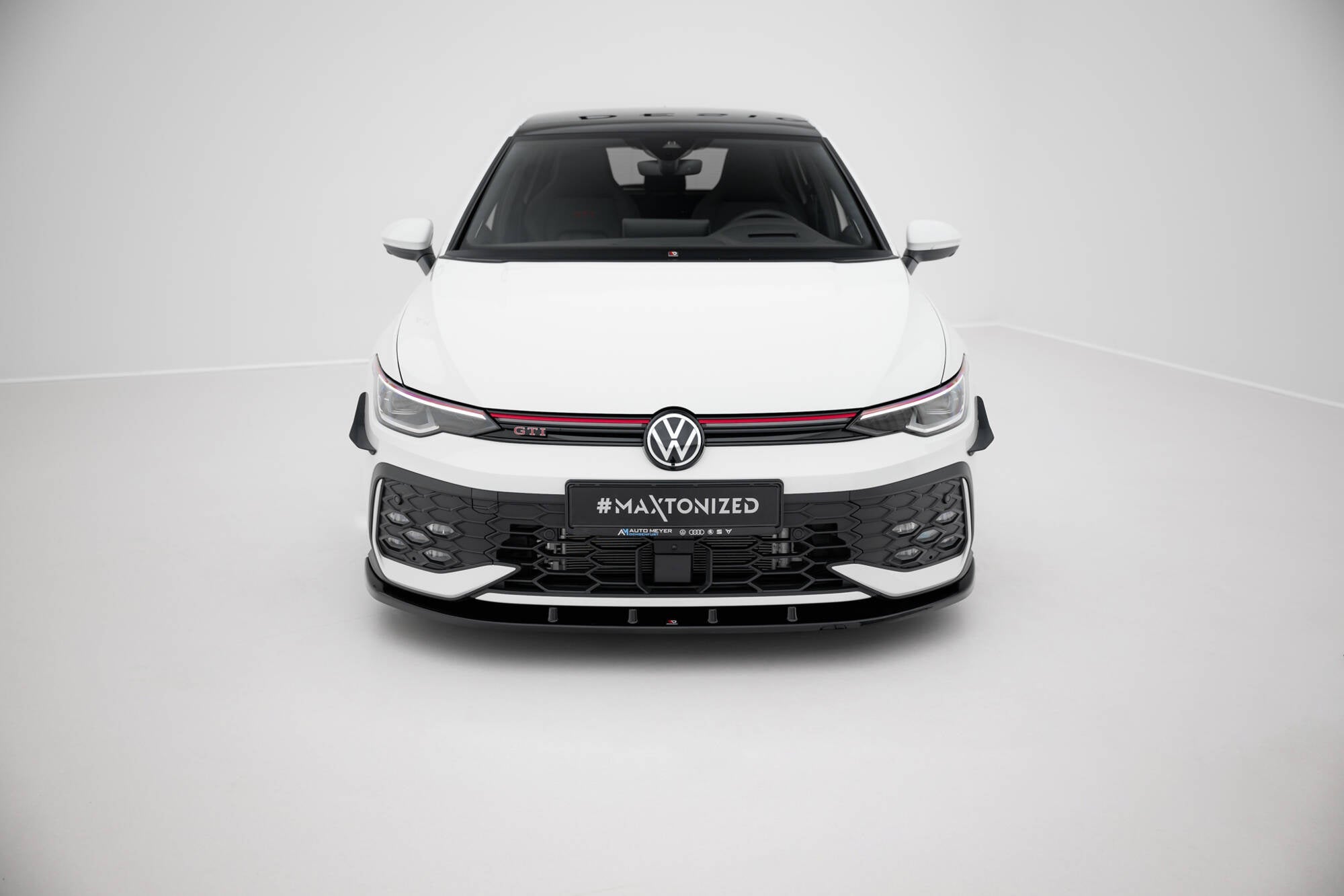 Lip delantero V.1 Volkswagen Golf GTI / GTE / R-Line Mk8 Facelift