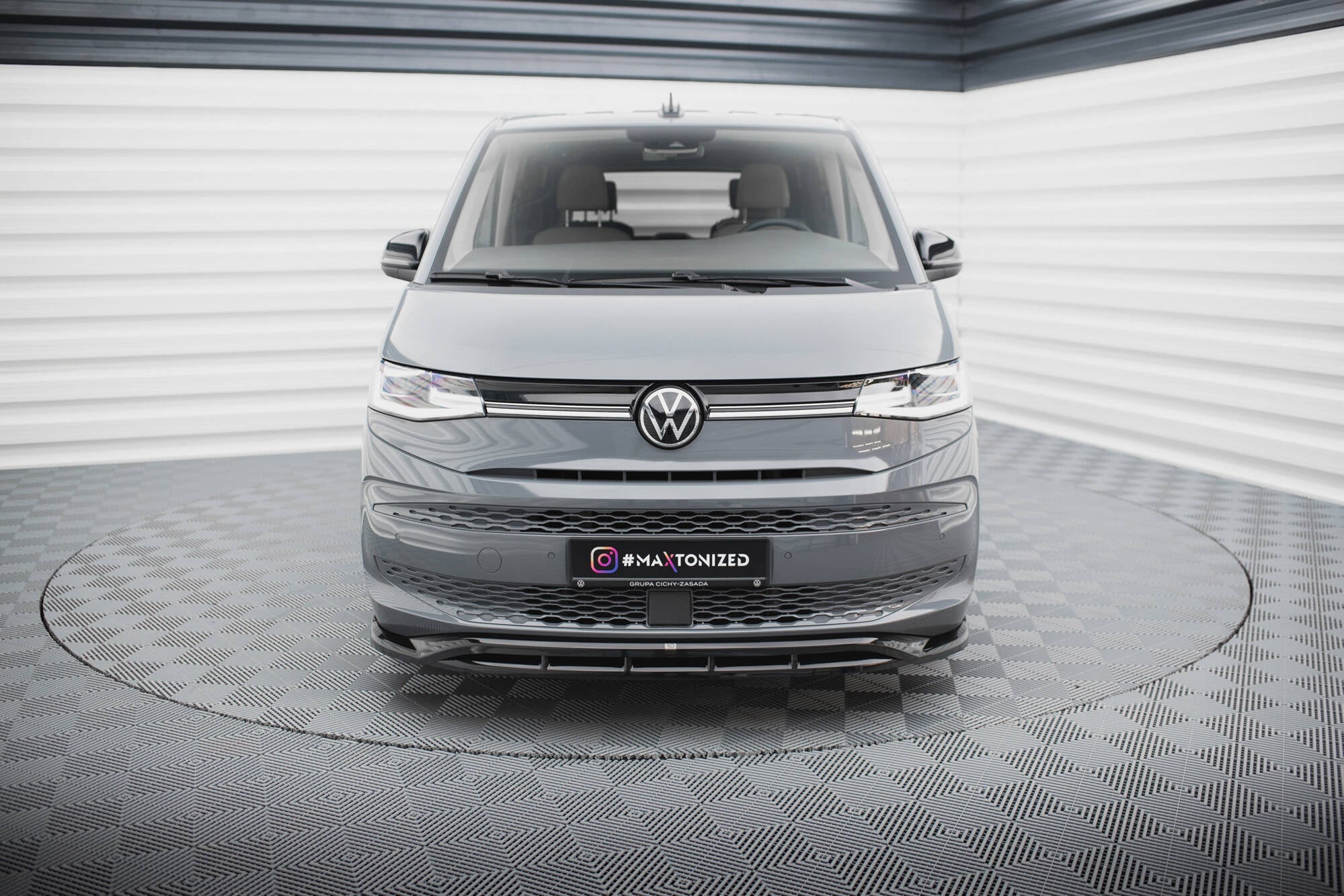 Lip delantero V.1 Volkswagen Multivan T7