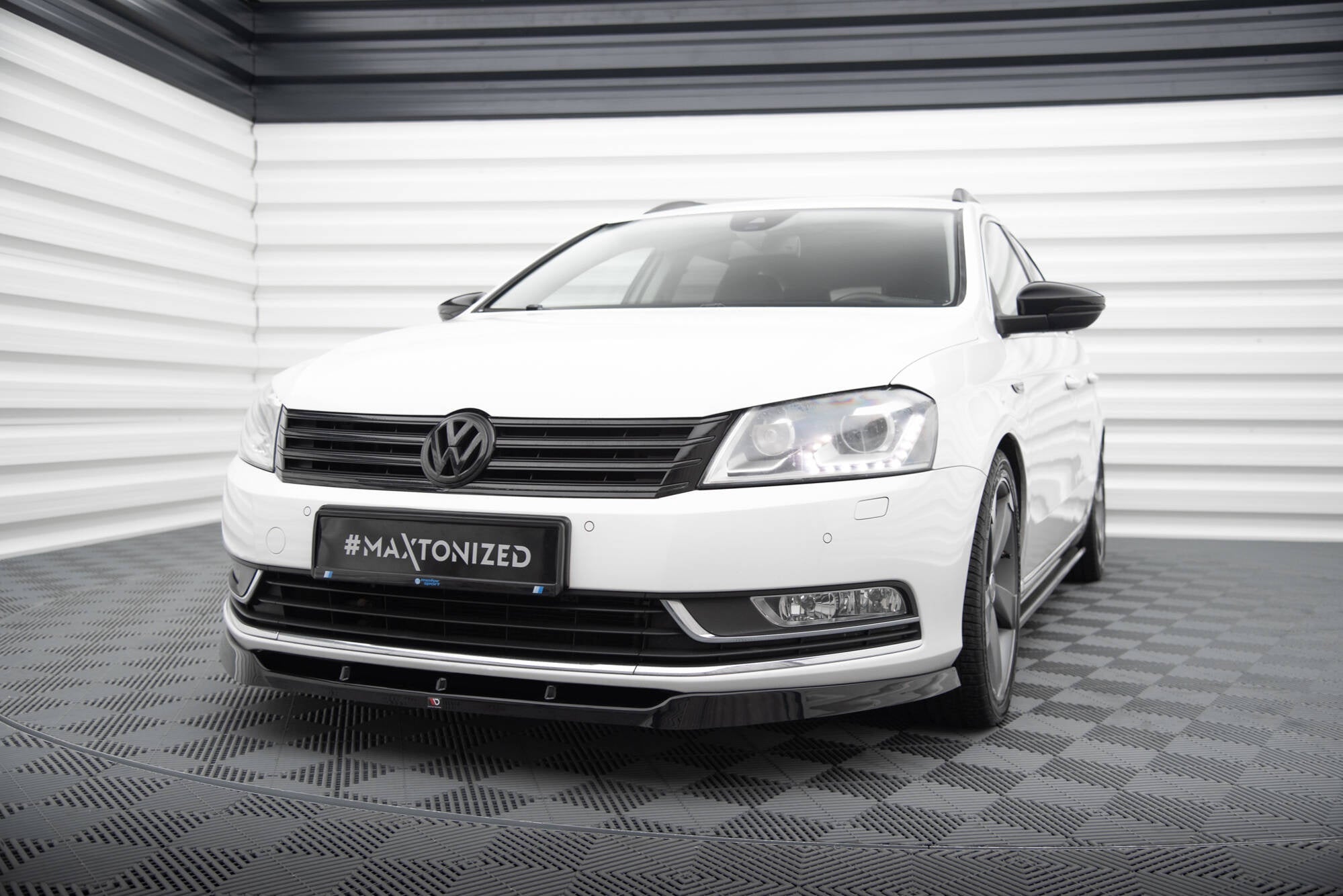 Lip delantero V.1 Volkswagen Passat B7 Sedán / Variant 2010-2014