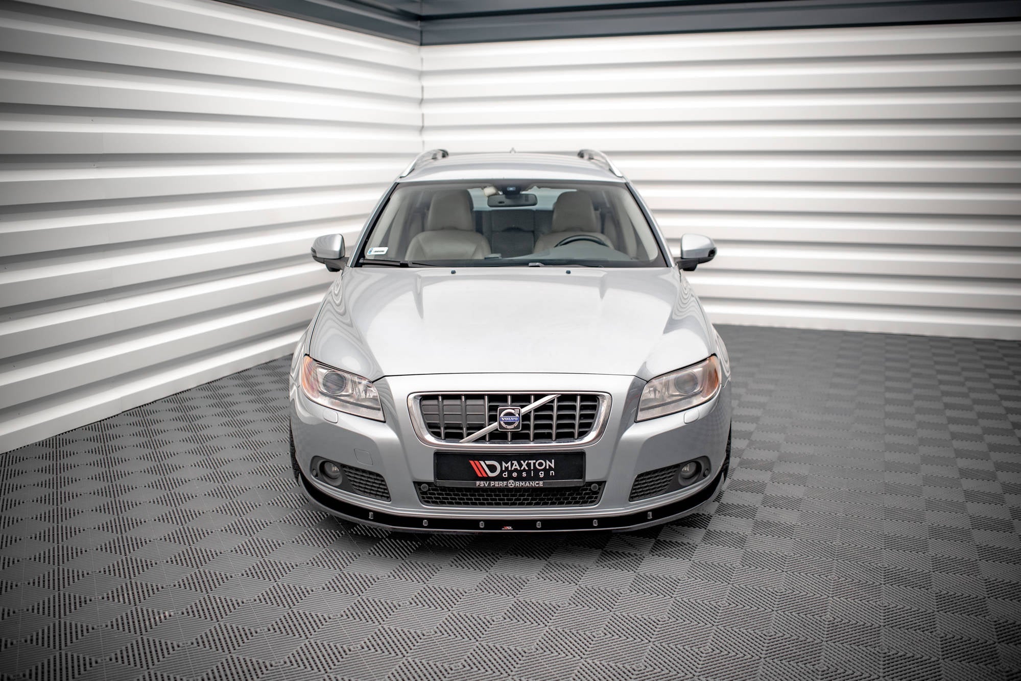 Lip delantero V.1 Volvo V70 Mk3