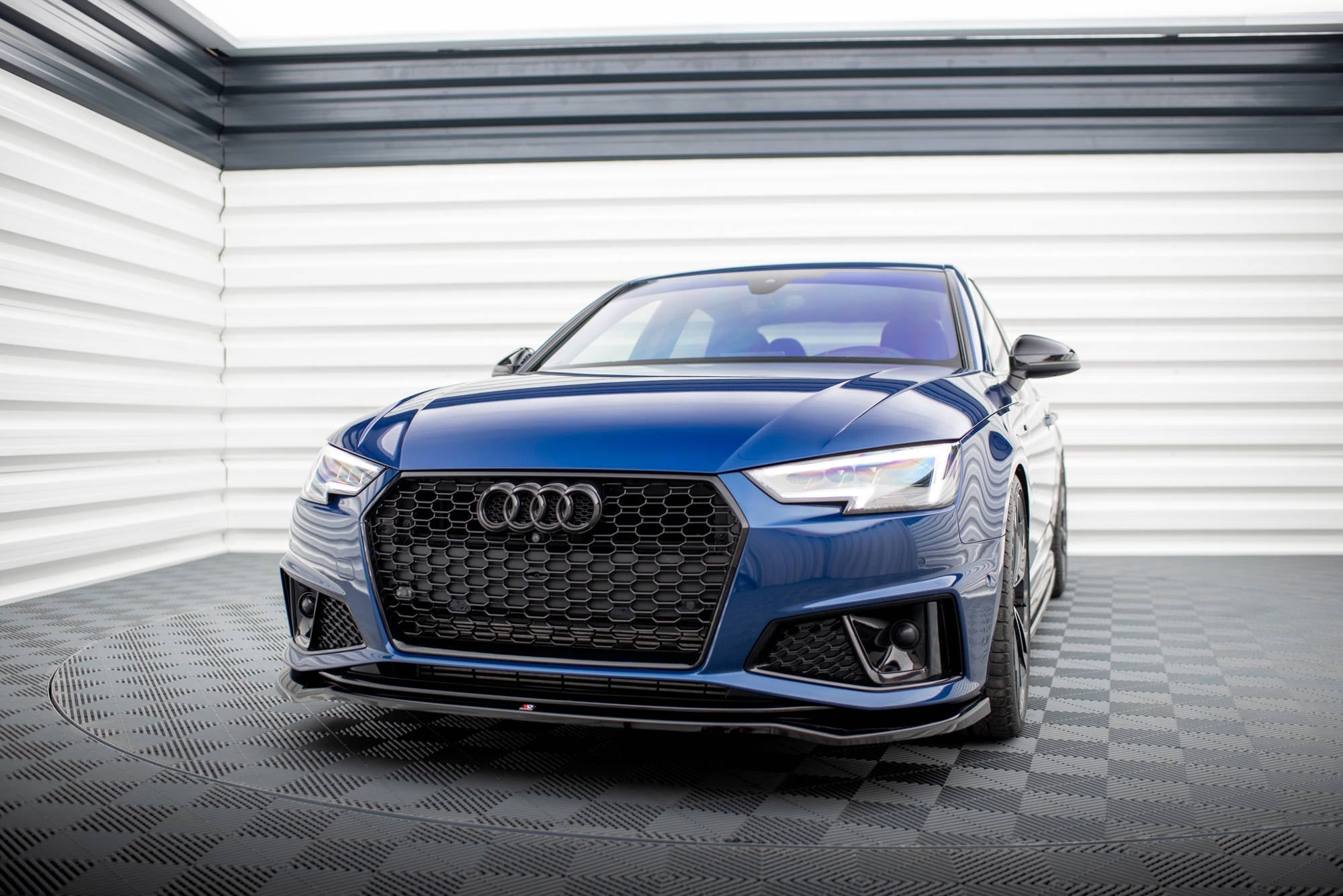 Lip delantero V.2 Audi A4 Competition B9