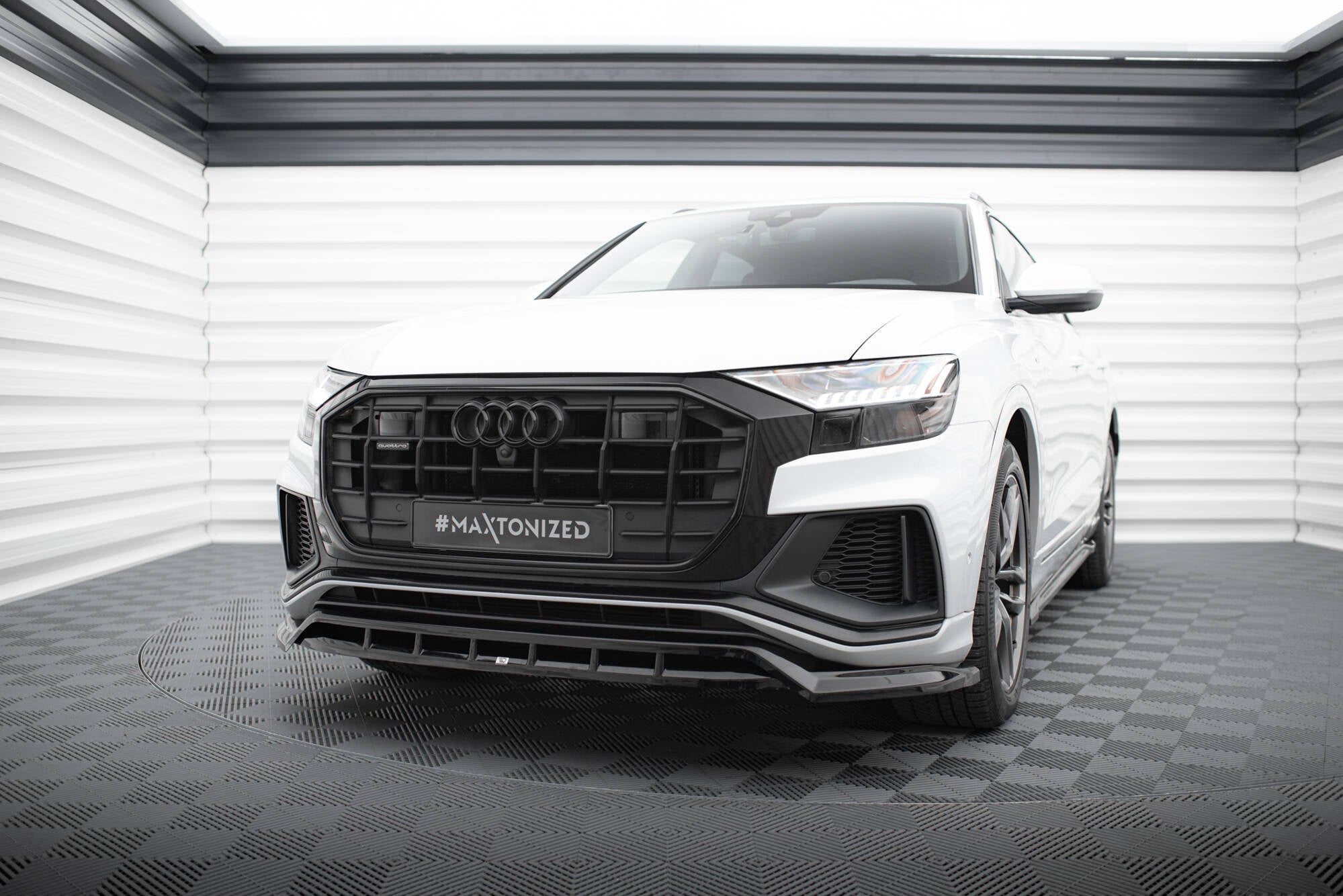 Lip delantero V.2 Audi SQ8 / Q8 S-Line Mk1