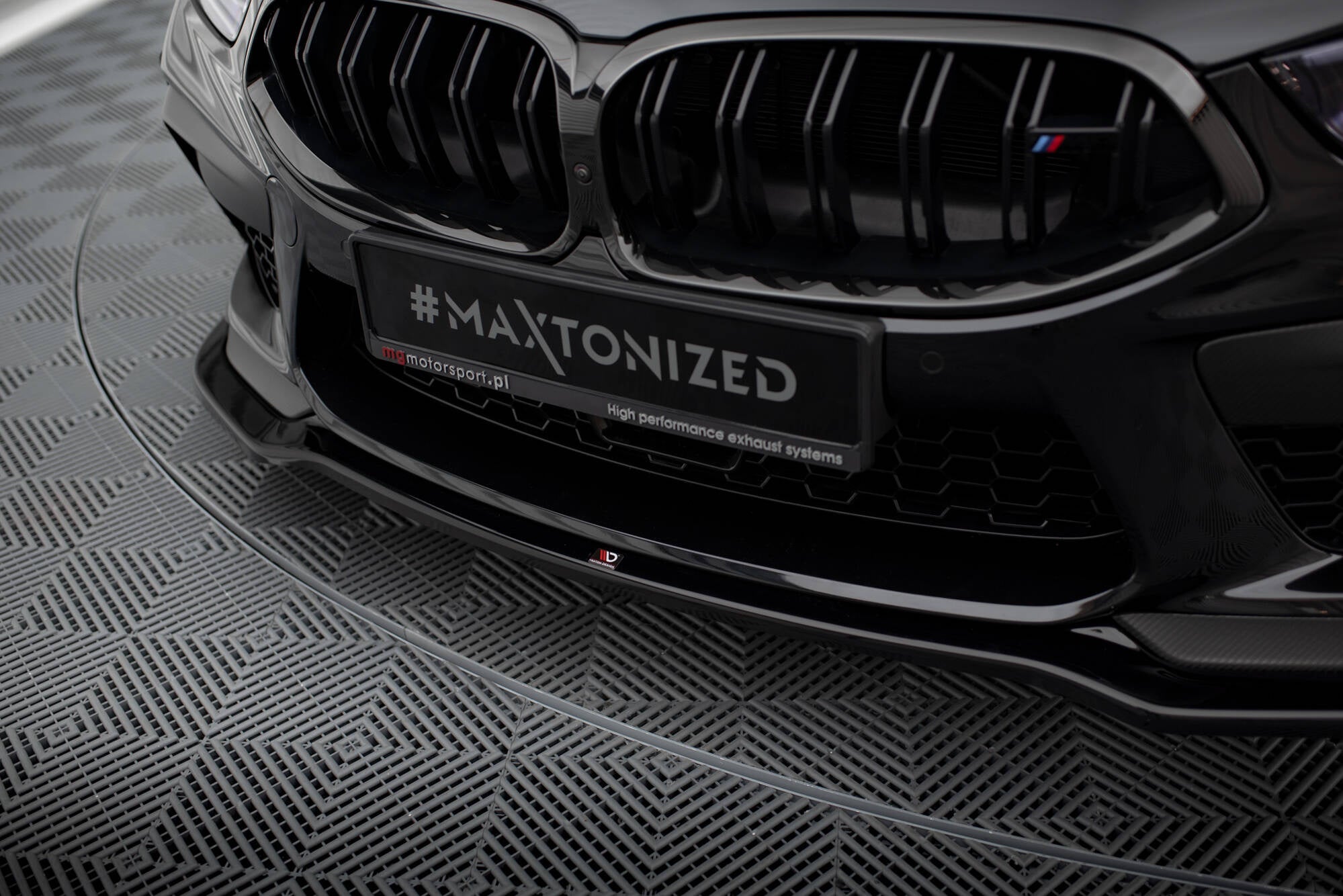 Lip delantero V.2 BMW M8 Gran Coupé F93 / Coupé F92