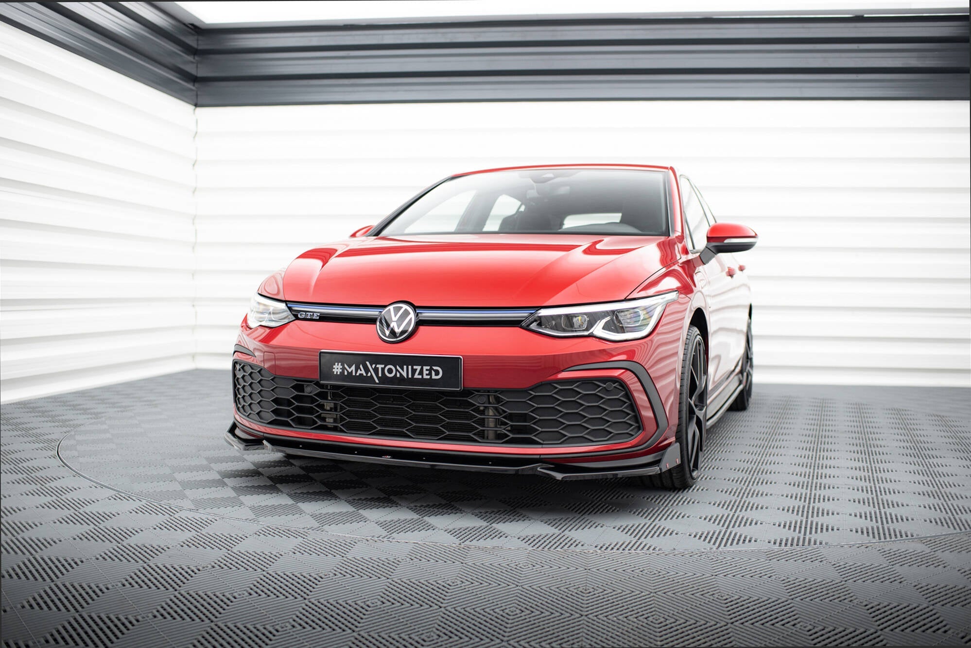 Lip Delantero V.2 + Flaps Volkswagen Golf GTI / GTE / GTD / R-Line Mk8