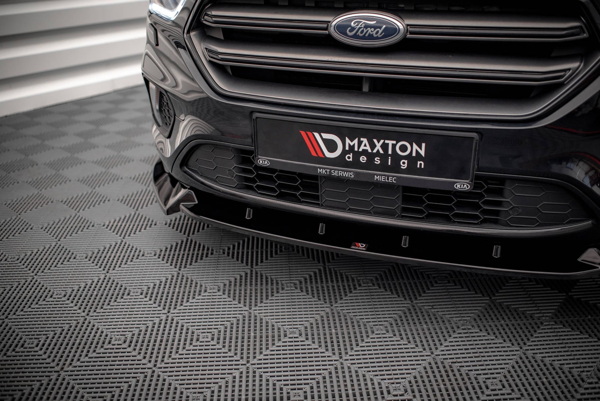 Lip delantero V.2 Ford Escape ST-Line Mk3