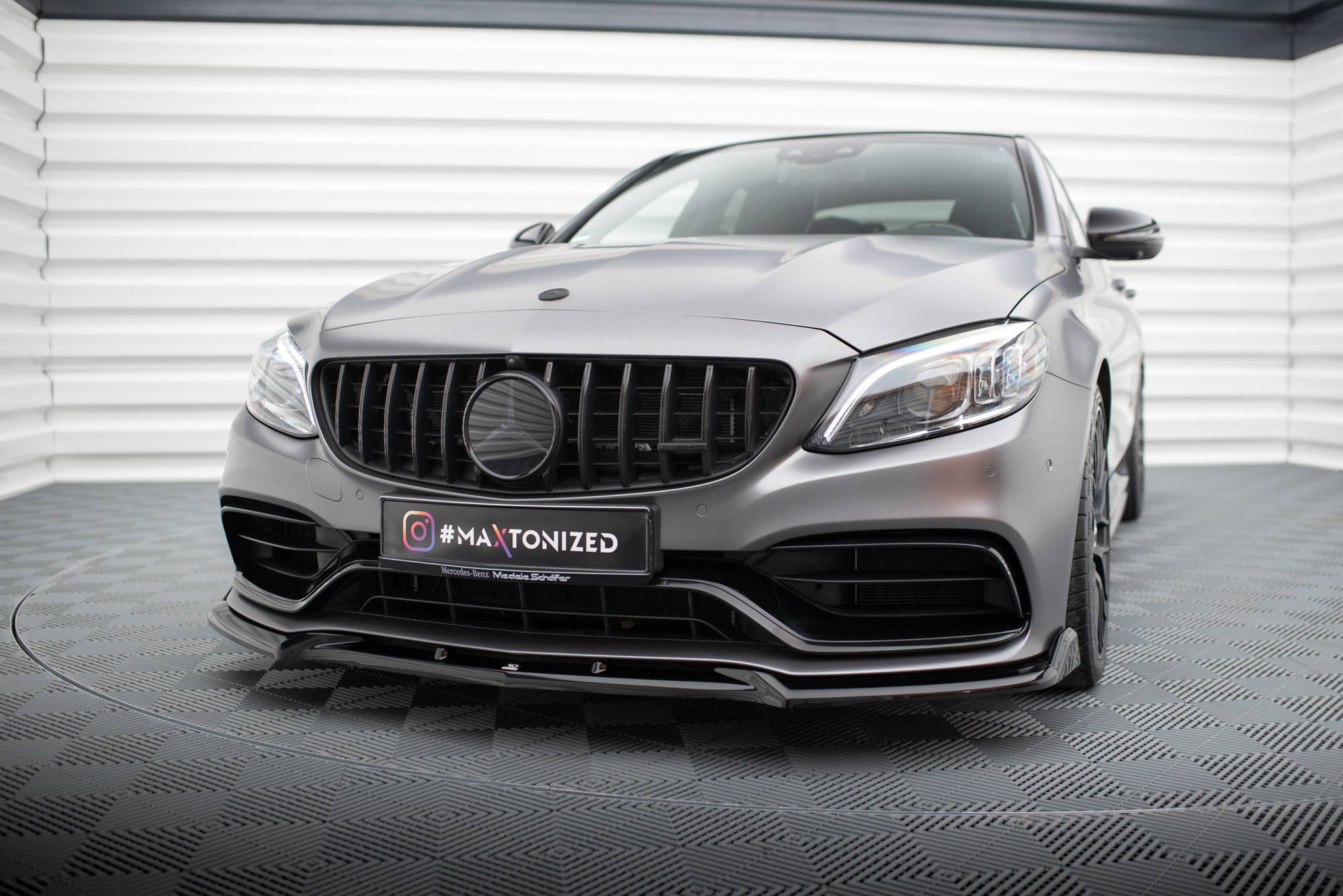 Lip delantero V.2 Mercedes-AMG C63 Berlina / Sedán / Familiar W205 Facelift