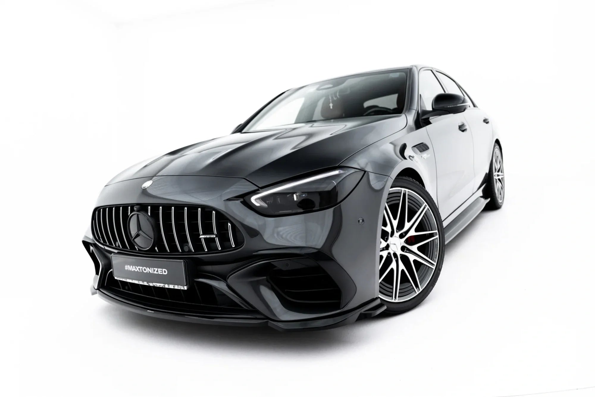 Lip delantero V.2 Mercedes-AMG C63 Berlina / Sedán / Familiar W206 / S206