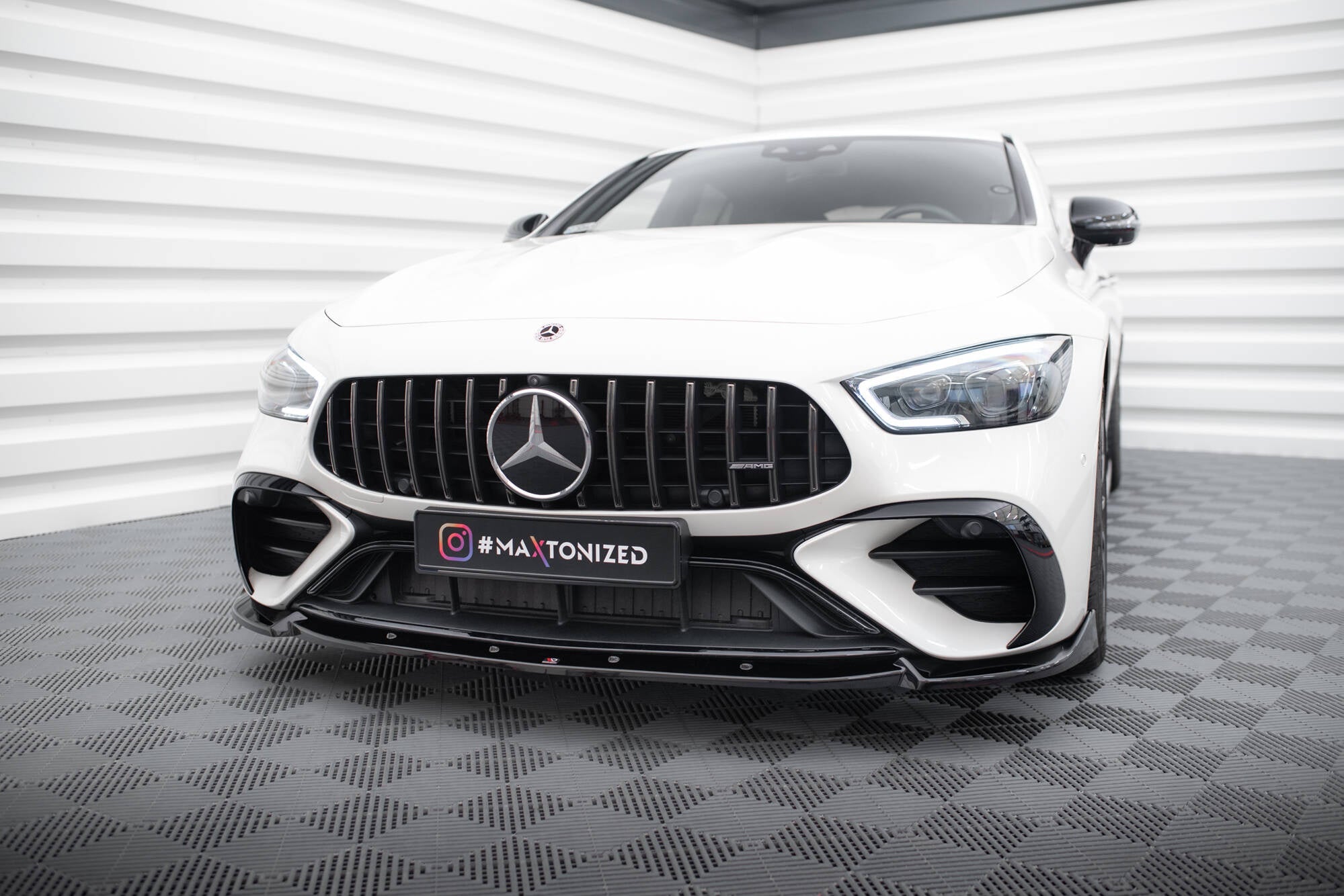 Lip delantero V.2 Mercedes-AMG GT 43 4 Door Coupé V8 Styling Package X290