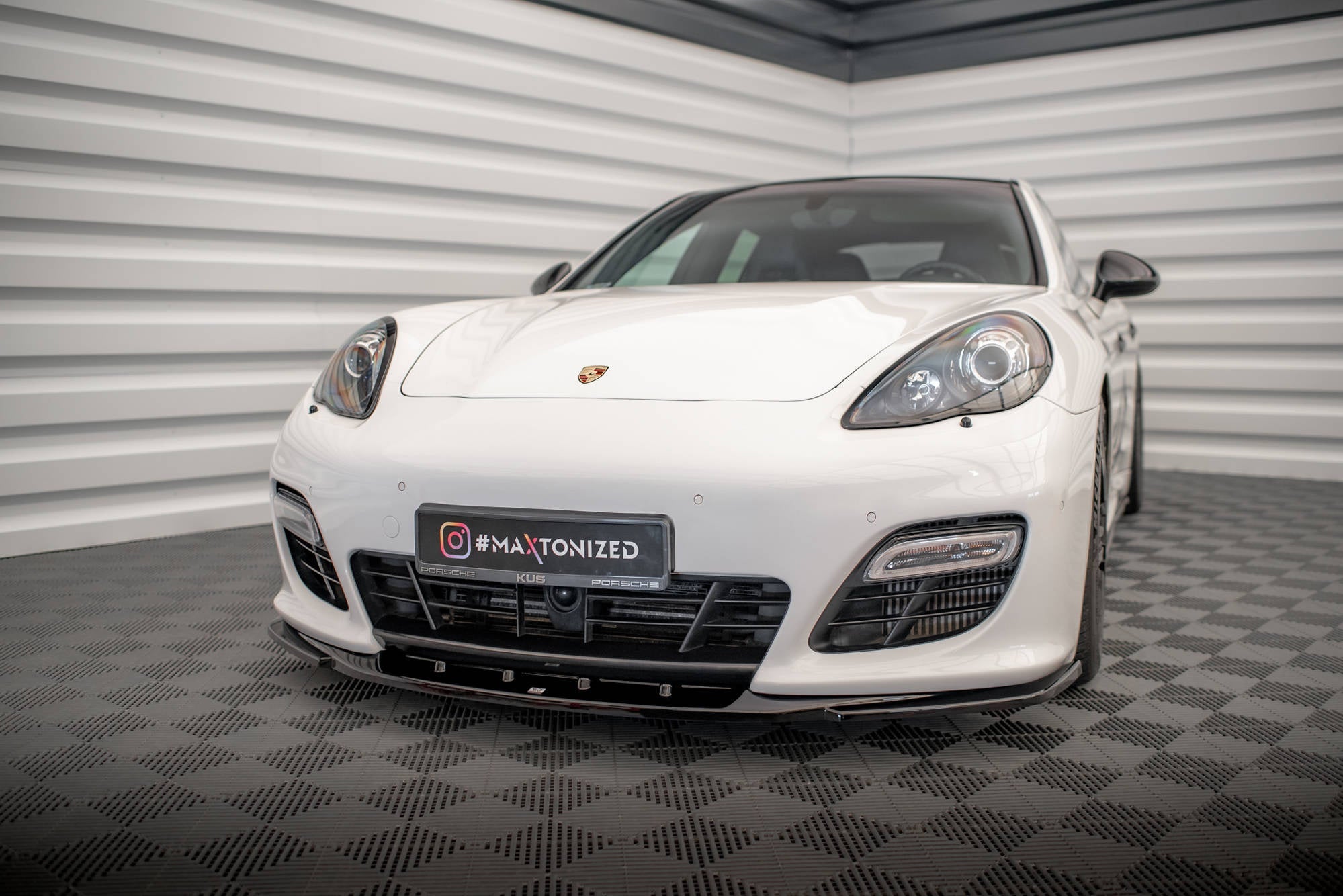 Lip delantero V.2 Porsche Panamera Turbo Sport Design Package 970