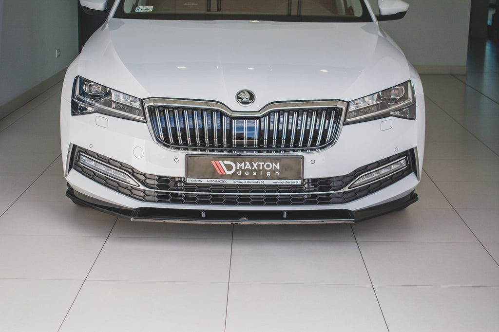 Lip delantero V.2 Skoda Superb Liftback / Familiar Mk3 Facelift