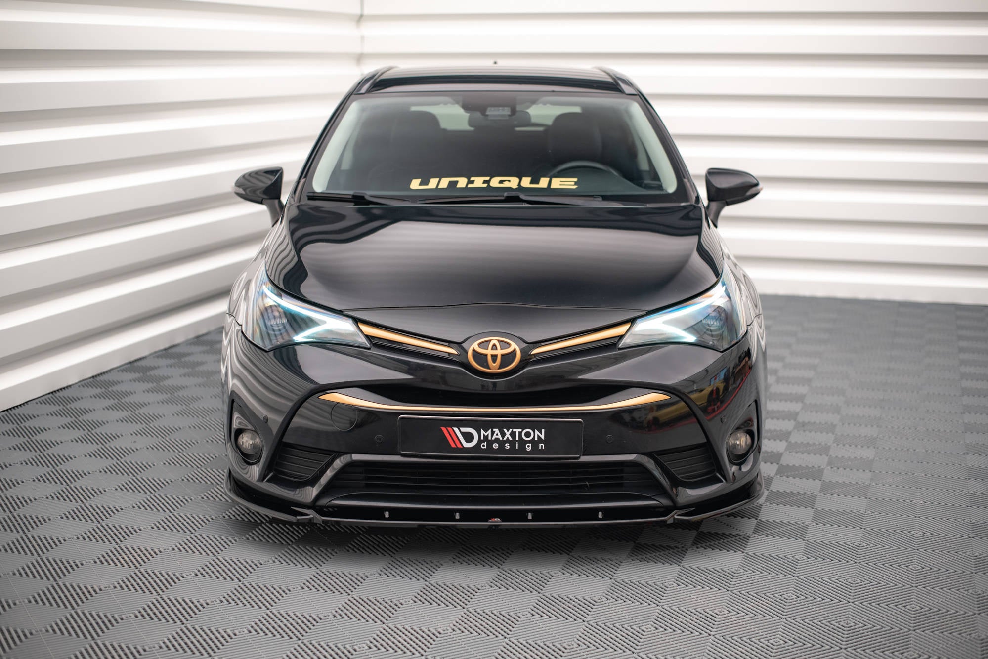 Lip delantero V.2 Toyota Avensis Mk3 Facelift