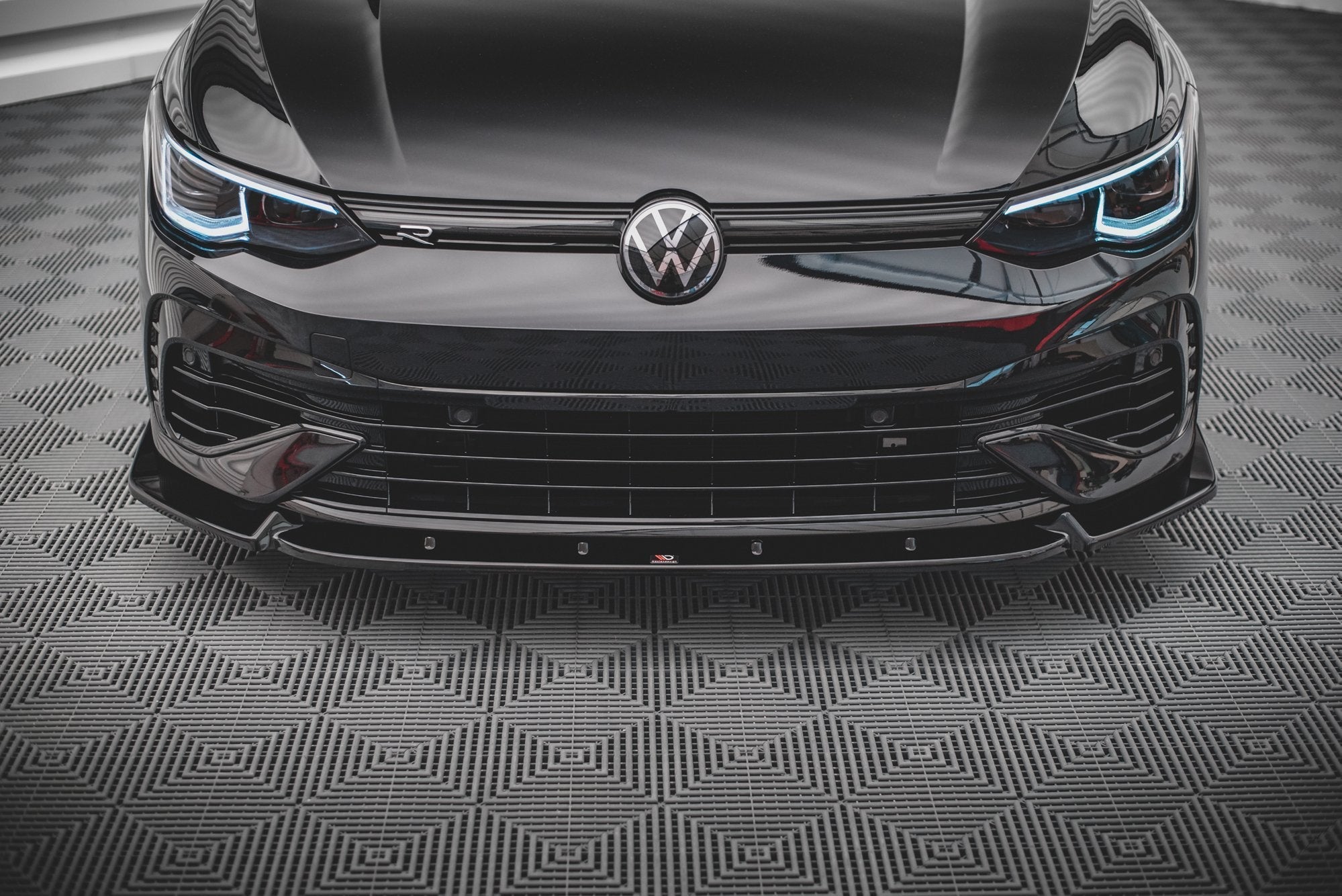Lip delantero V.2 Volkswagen Golf R Hatchback / Variant Mk8