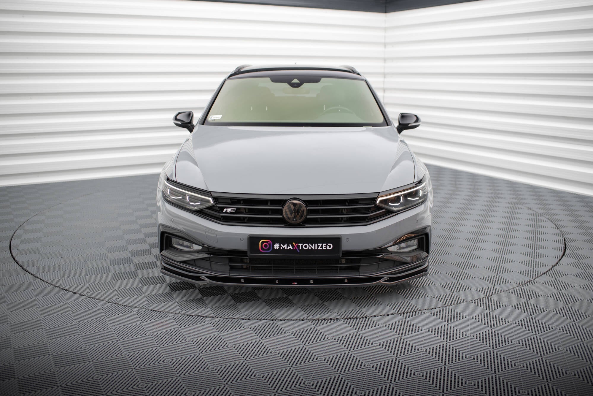 Lip delantero V.2 Volkswagen Passat R-Line B8 Facelift