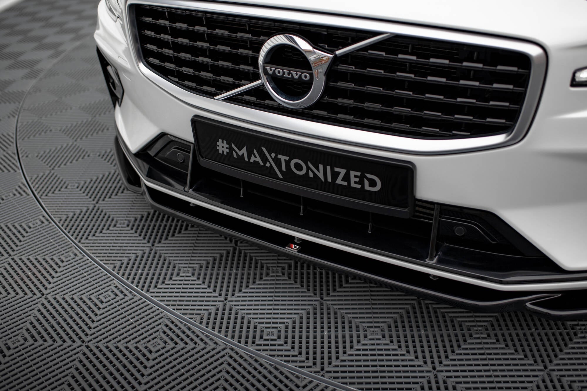 Lip delantero V.2 Volvo S60/V60 R-Design Mk3