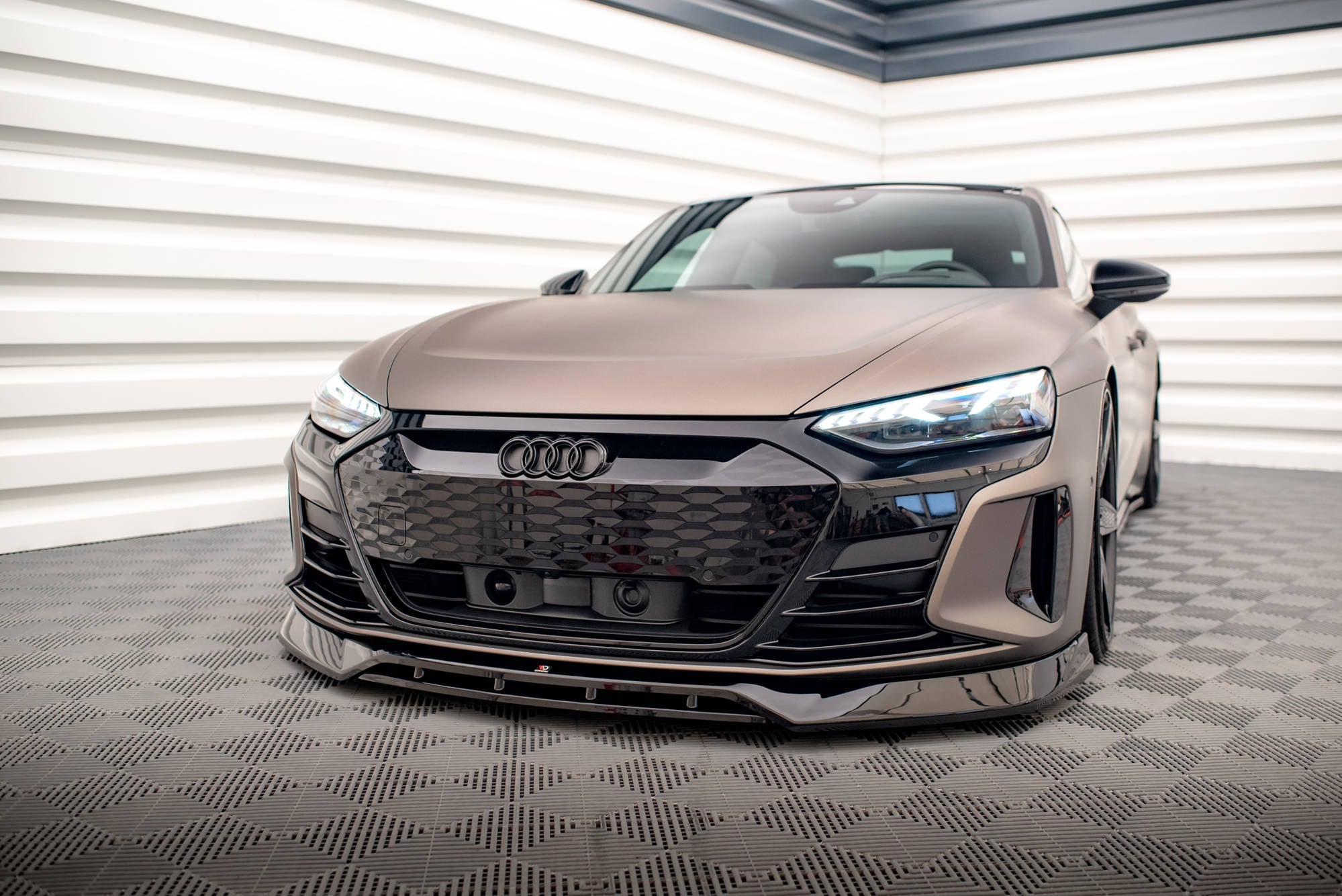 Lip delantero V.3 Audi e-Tron GT / RS GT Mk1