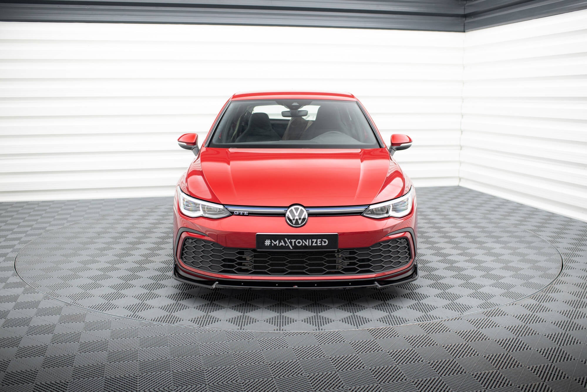 Lip Delantero V.3 + Flaps Volkswagen Golf GTI / GTE / GTD / R-Line Mk8