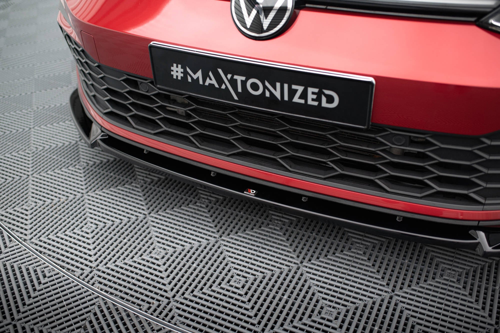 Lip Delantero V.3 + Flaps Volkswagen Golf GTI / GTE / GTD / R-Line Mk8