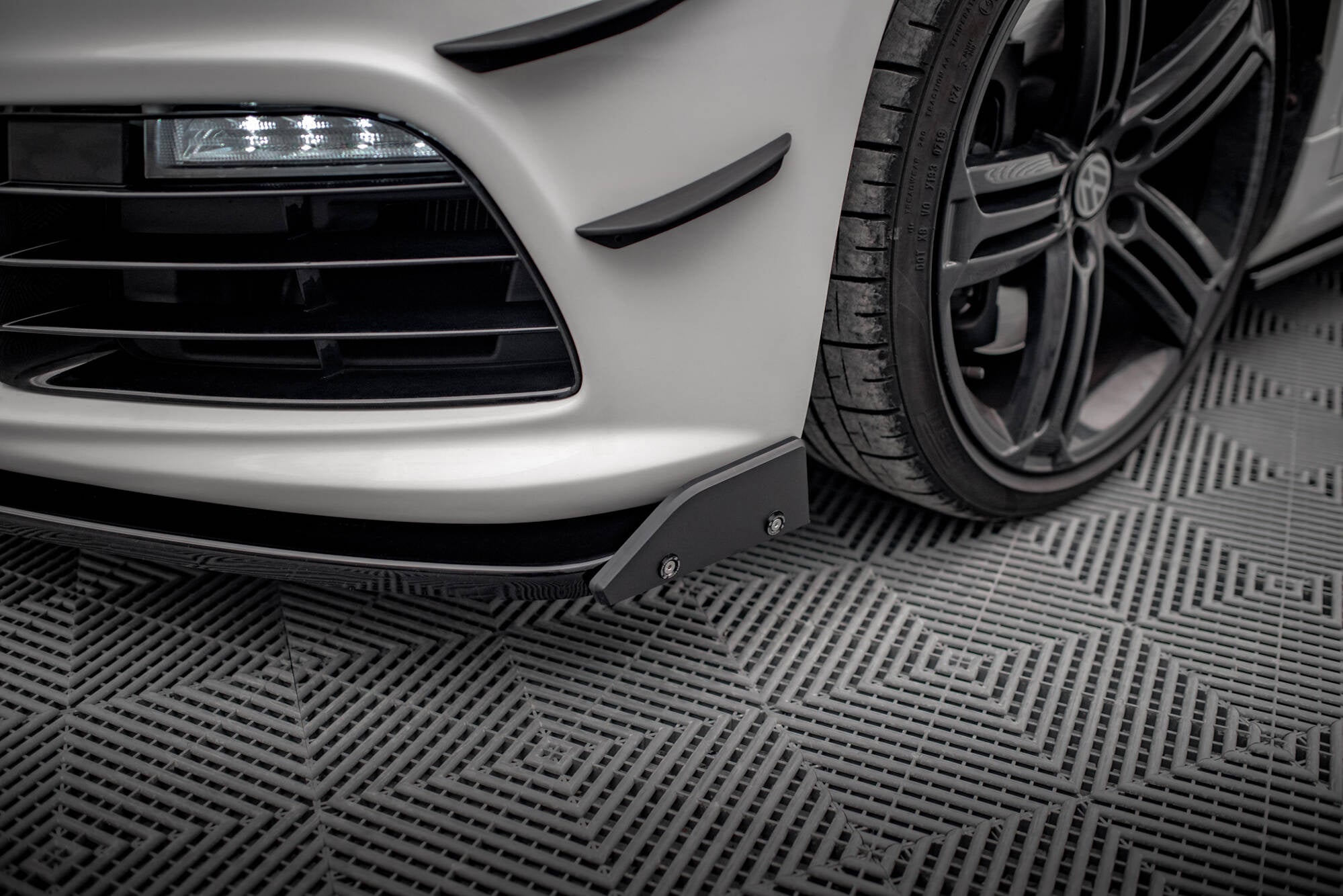 Lip Delantero V.3 + Flaps Volkswagen Scirocco R Mk3