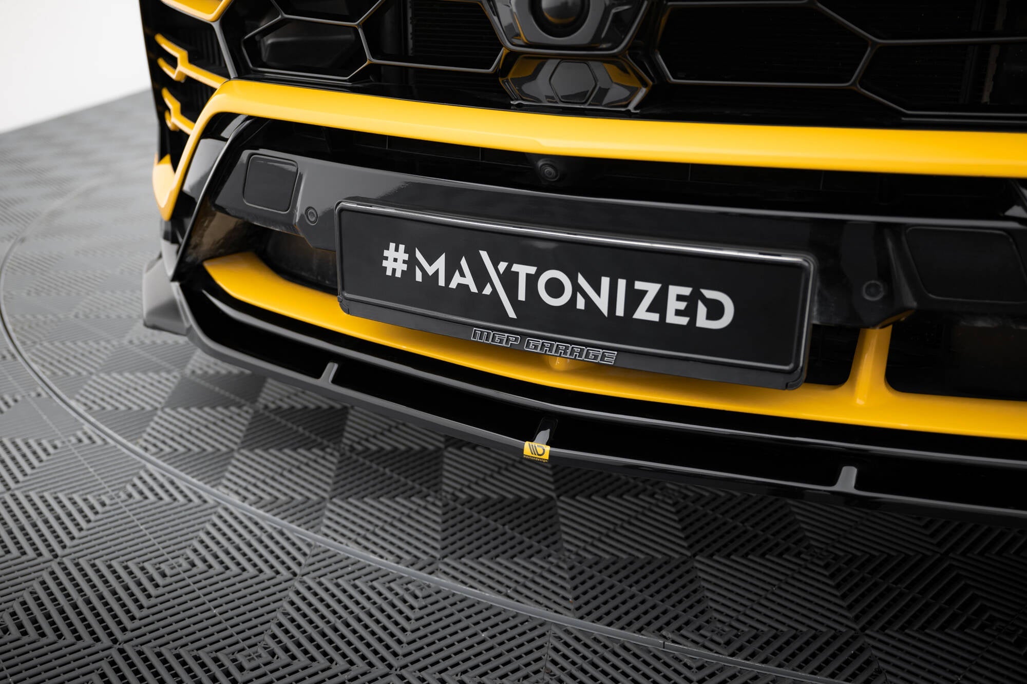 Lip delantero V.3 Lamborghini Urus Mk1