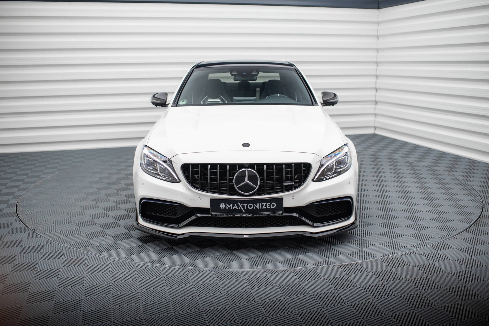 Lip delantero V.3 Mercedes-AMG C63 Berlina / Sedán / Familiar W205 / S205