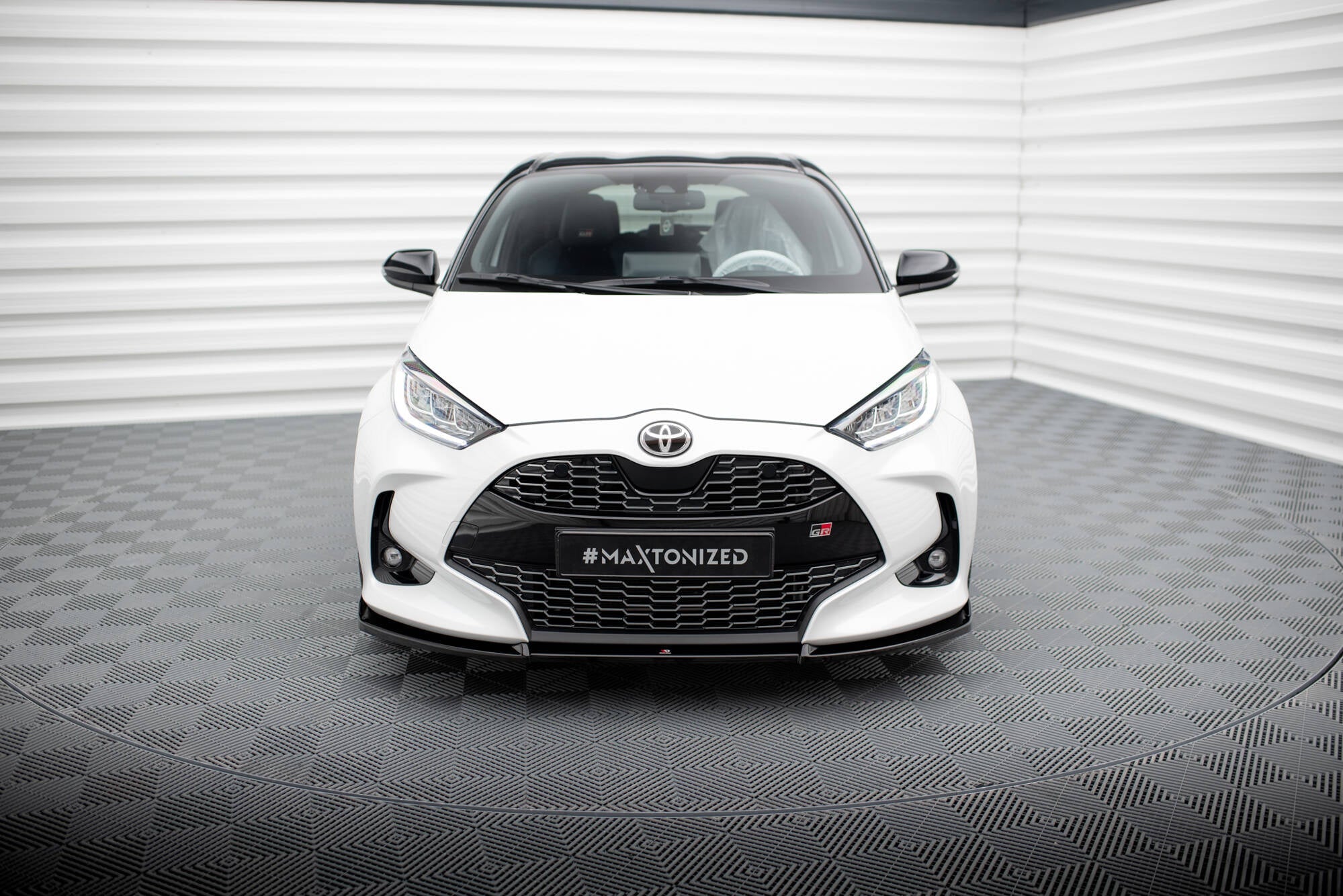 Lip delantero V.3 Toyota Yaris Mk4