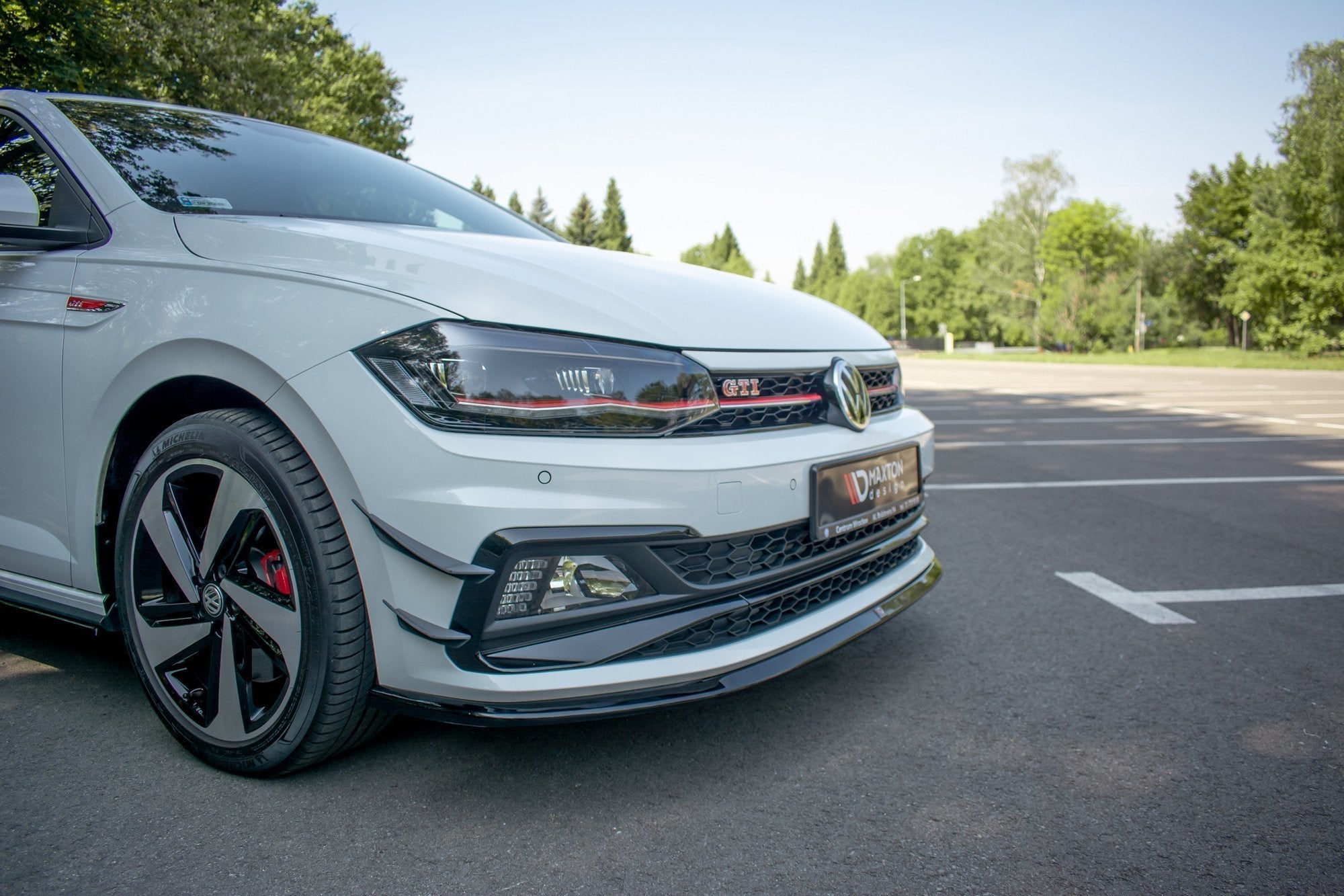 Lip delantero V.3 Volkswagen Polo GTI / R-line Mk6
