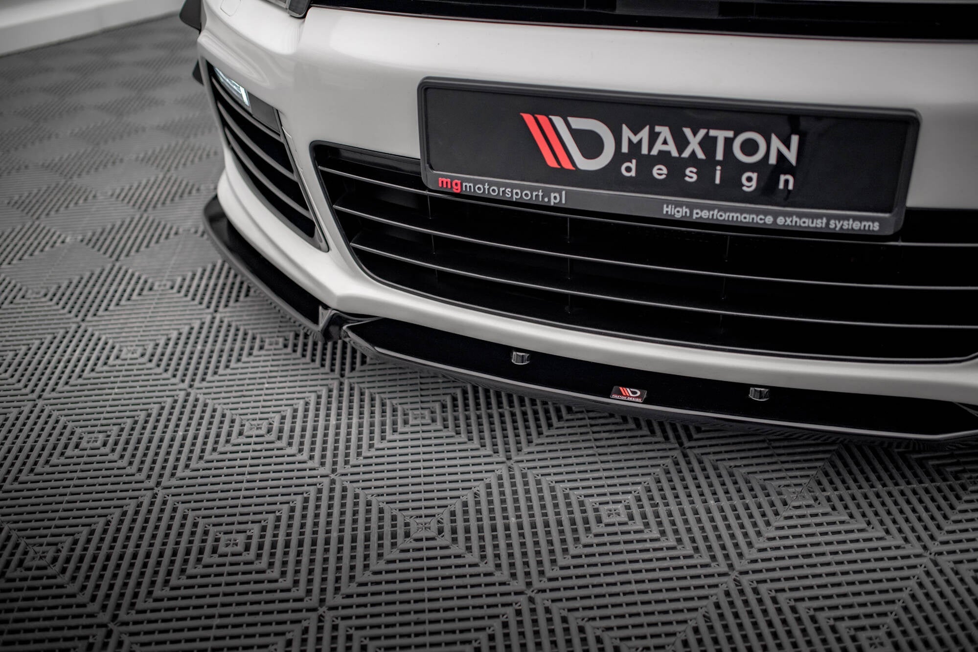 Lip delantero V.3 Volkswagen Scirocco R Mk3