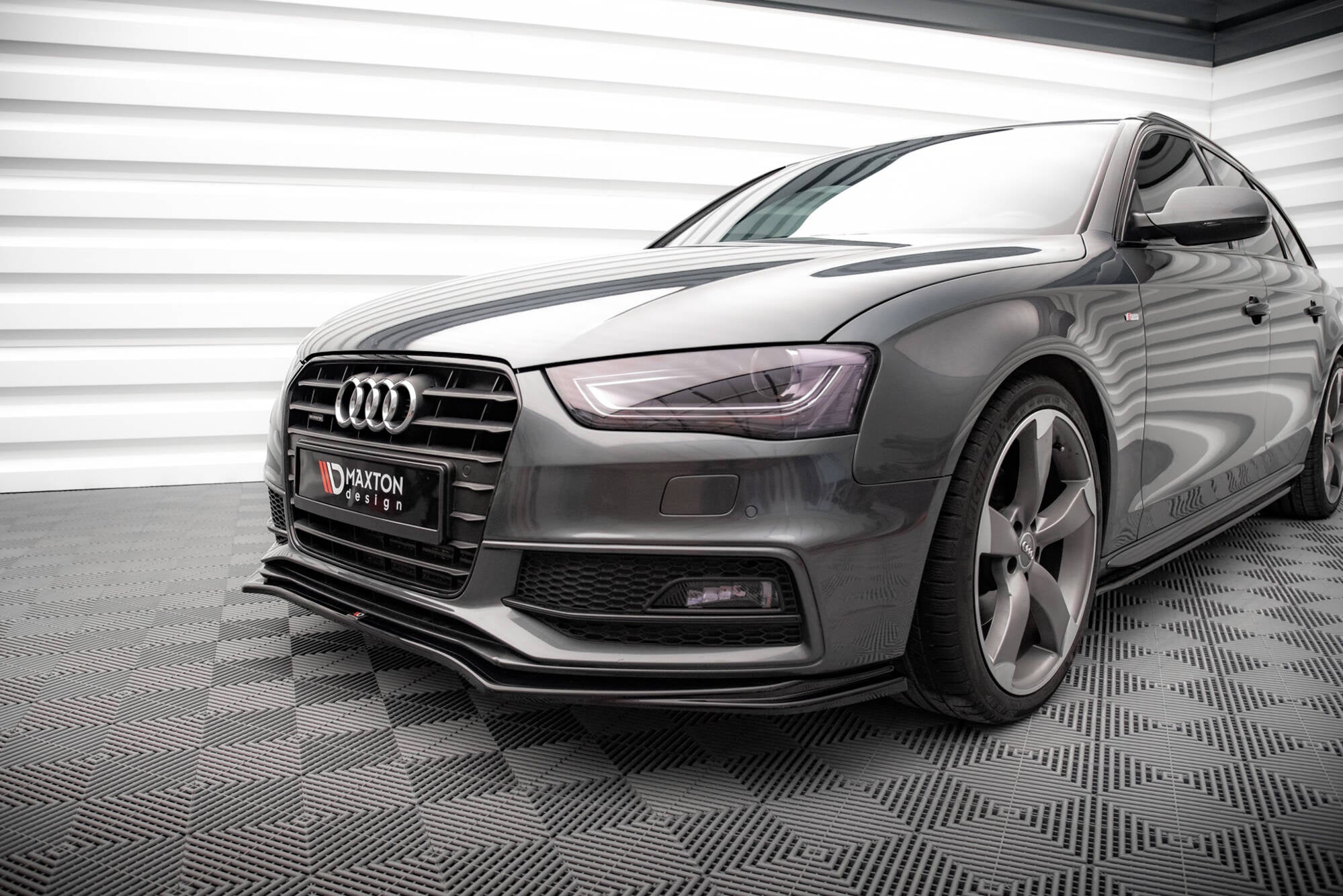 Lip delantero V.4 Audi A4 S-Line / S4 B8 Facelift