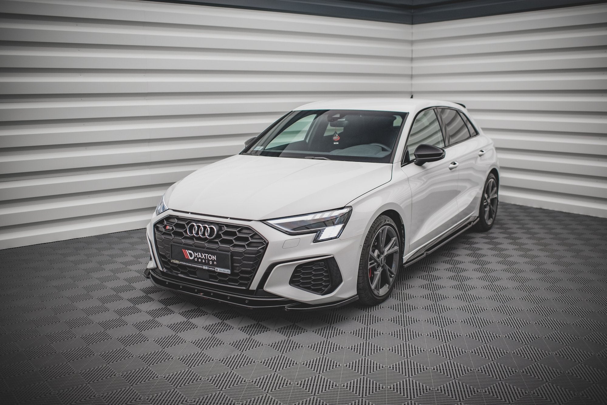 Lip delantero V.4 Audi S3 / A3 S-Line 8Y