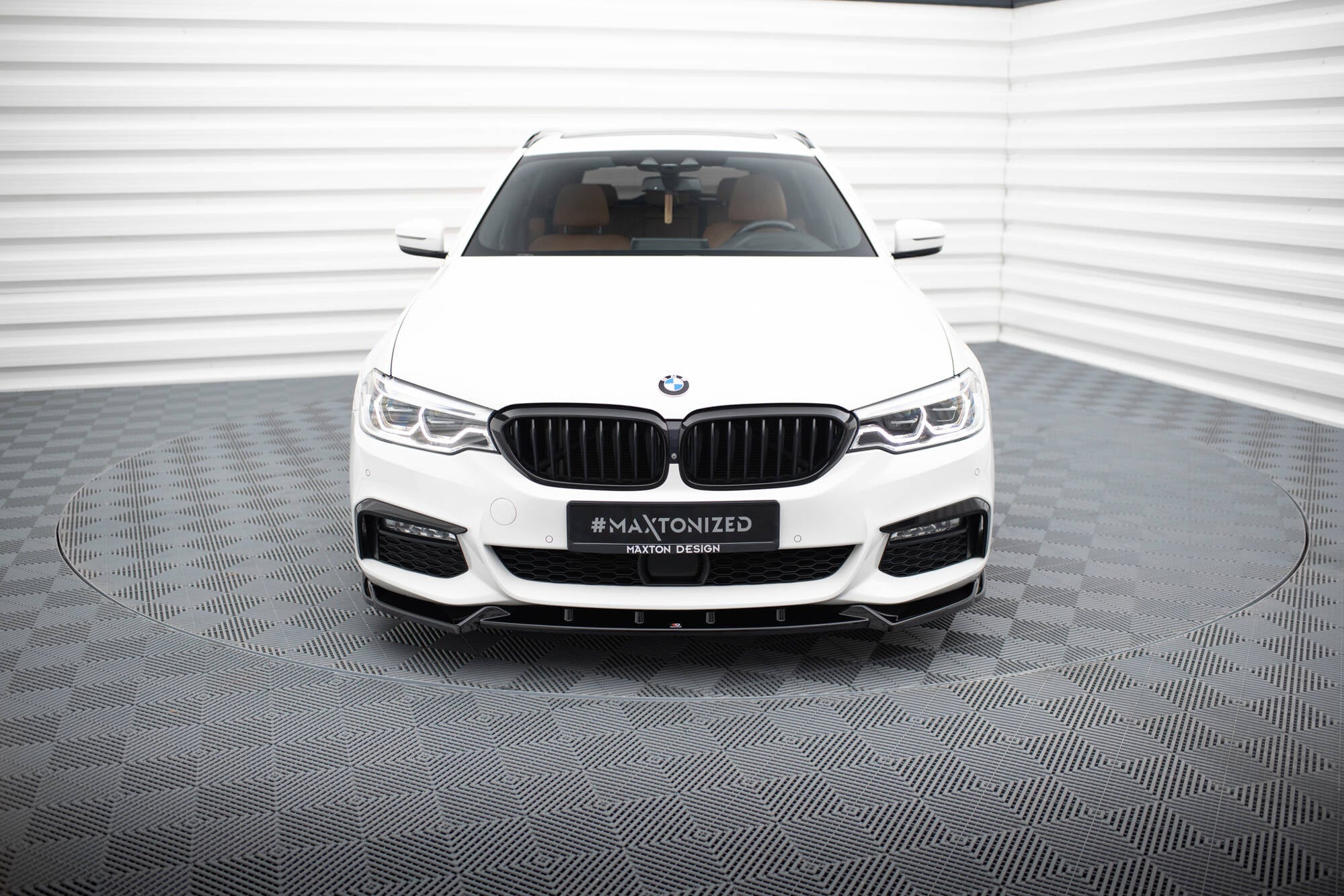 Lip delantero V.4 BMW Serie 5 M-Pack / M550d / M550i G30 / G31 M-Pack