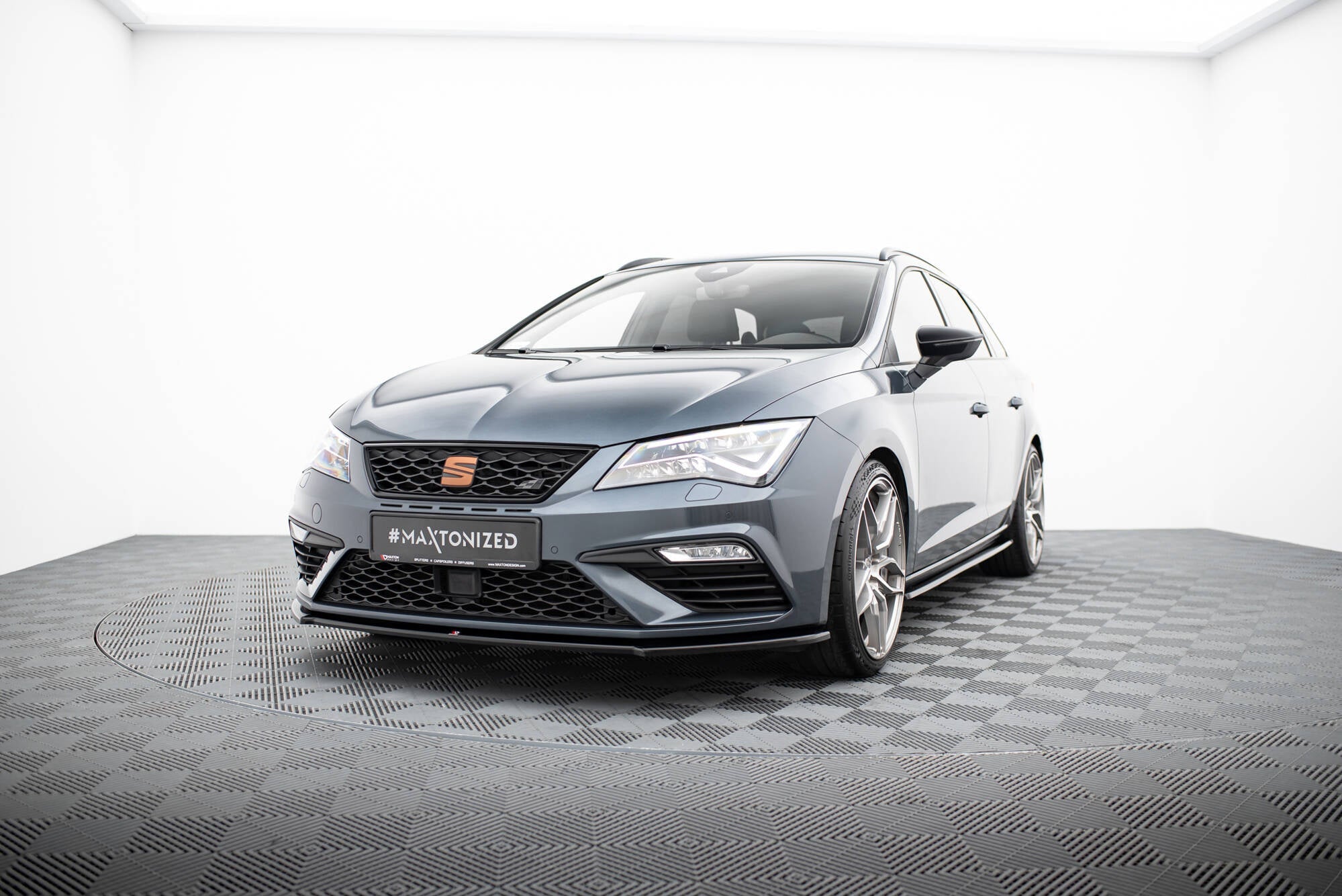 Lip delantero V.4 Seat Leon Cupra / FR Mk3 Facelift
